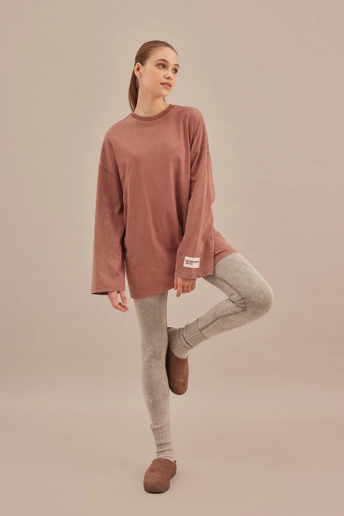 PALE EFFECT OVERSIZED SWEATSHIRT DRY ROSE PALE EFFECT OVERSIZED SWEATSHIRT DRY ROSE