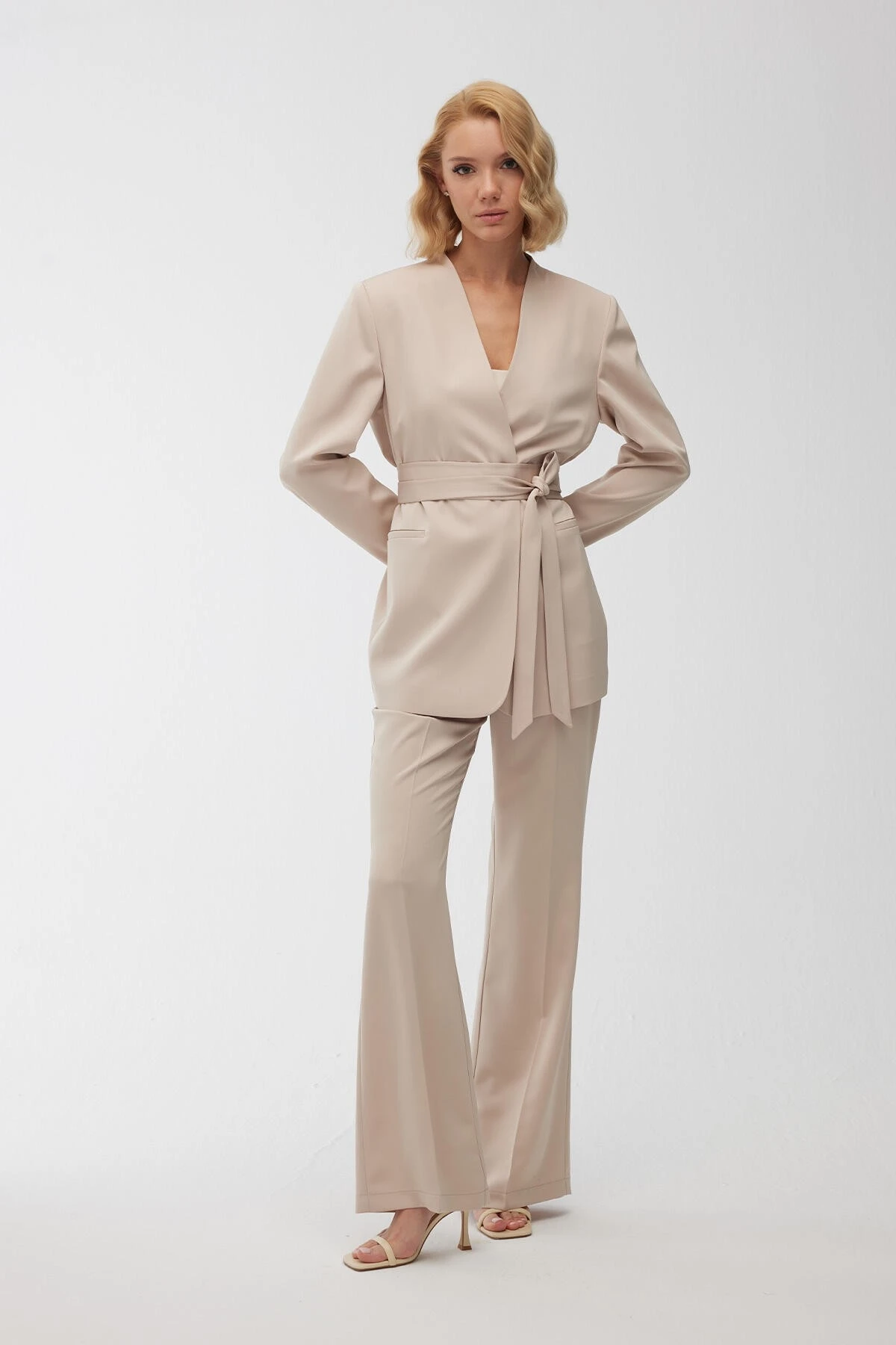 SATIN SPANISH HIJAB PANTS BEIGE SATIN SPANISH HIJAB PANTS BEIGE