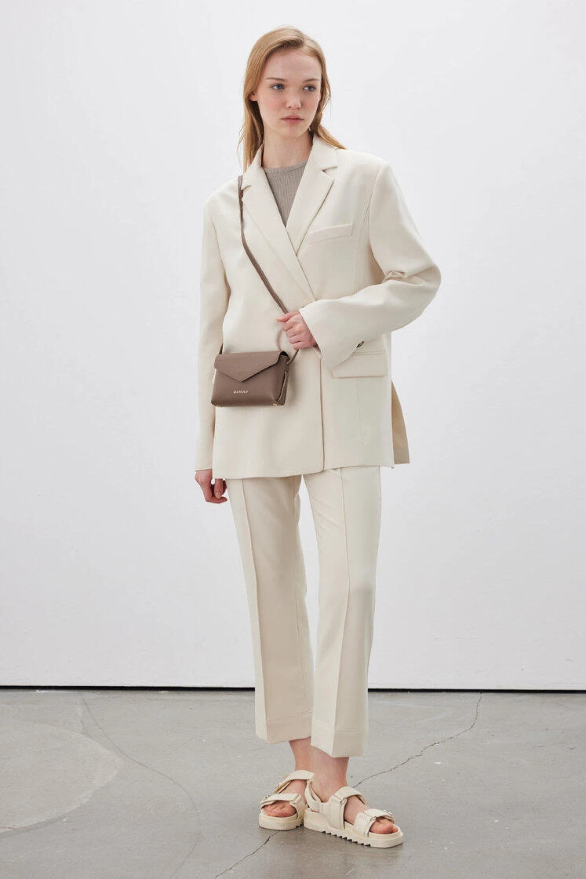 STRAIGHT CUT FABRIC PANTS BEIGE STRAIGHT CUT FABRIC PANTS BEIGE