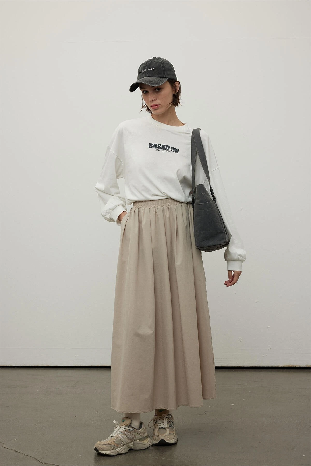 PLENTIFUL CUT COMFORTABLE SKIRT STONE