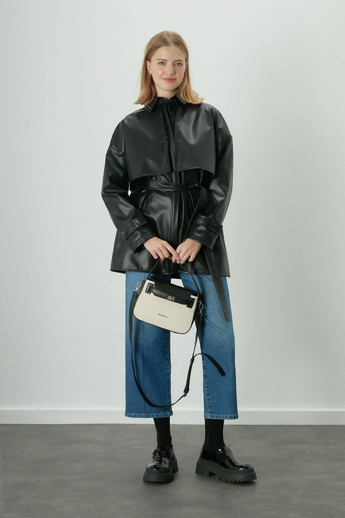 KEMER DETAYLI KANVAS MİNİ ÇANTA SİYAH