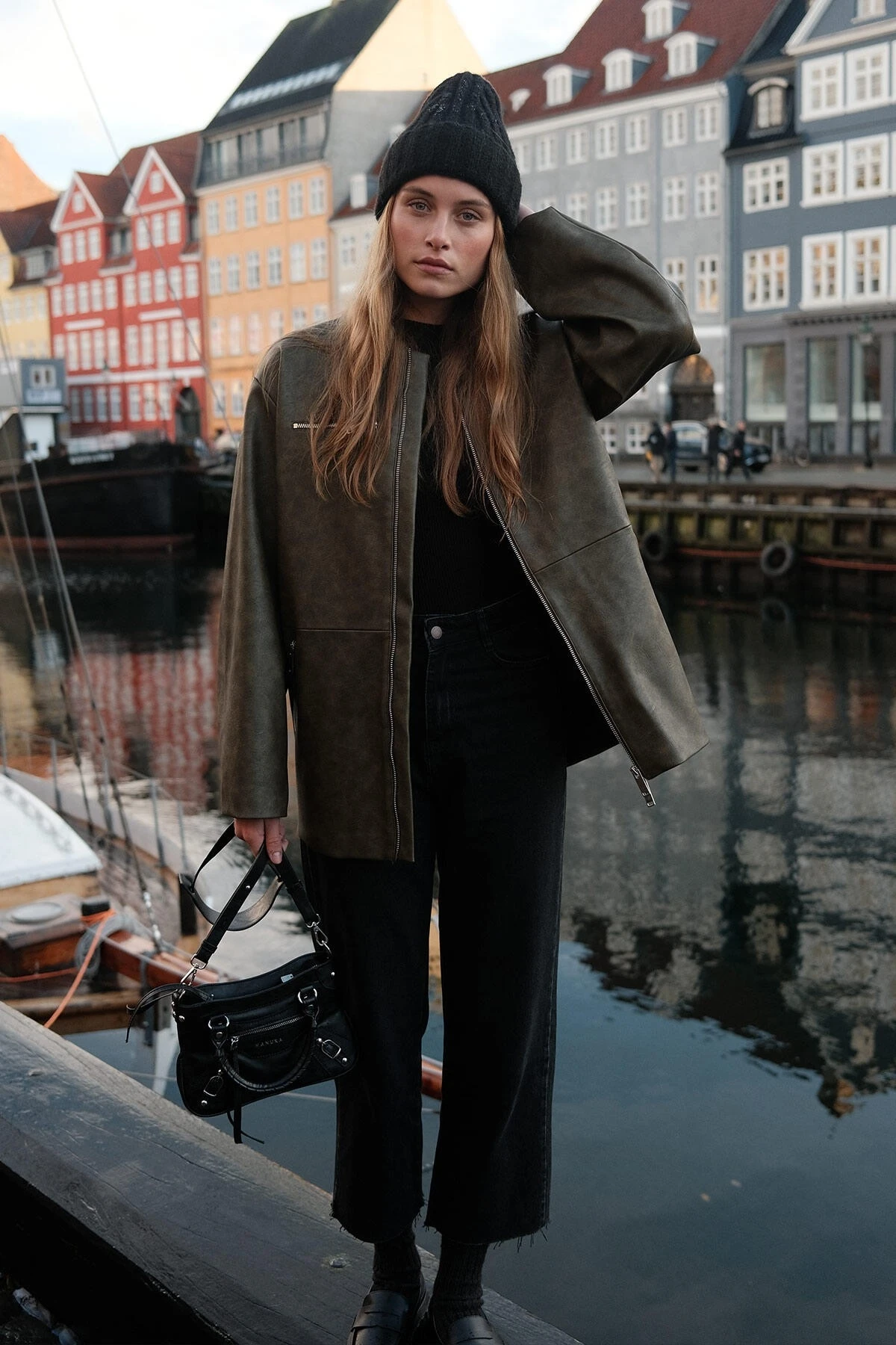 AGED EFFECT LEATHER JACKET GREEN