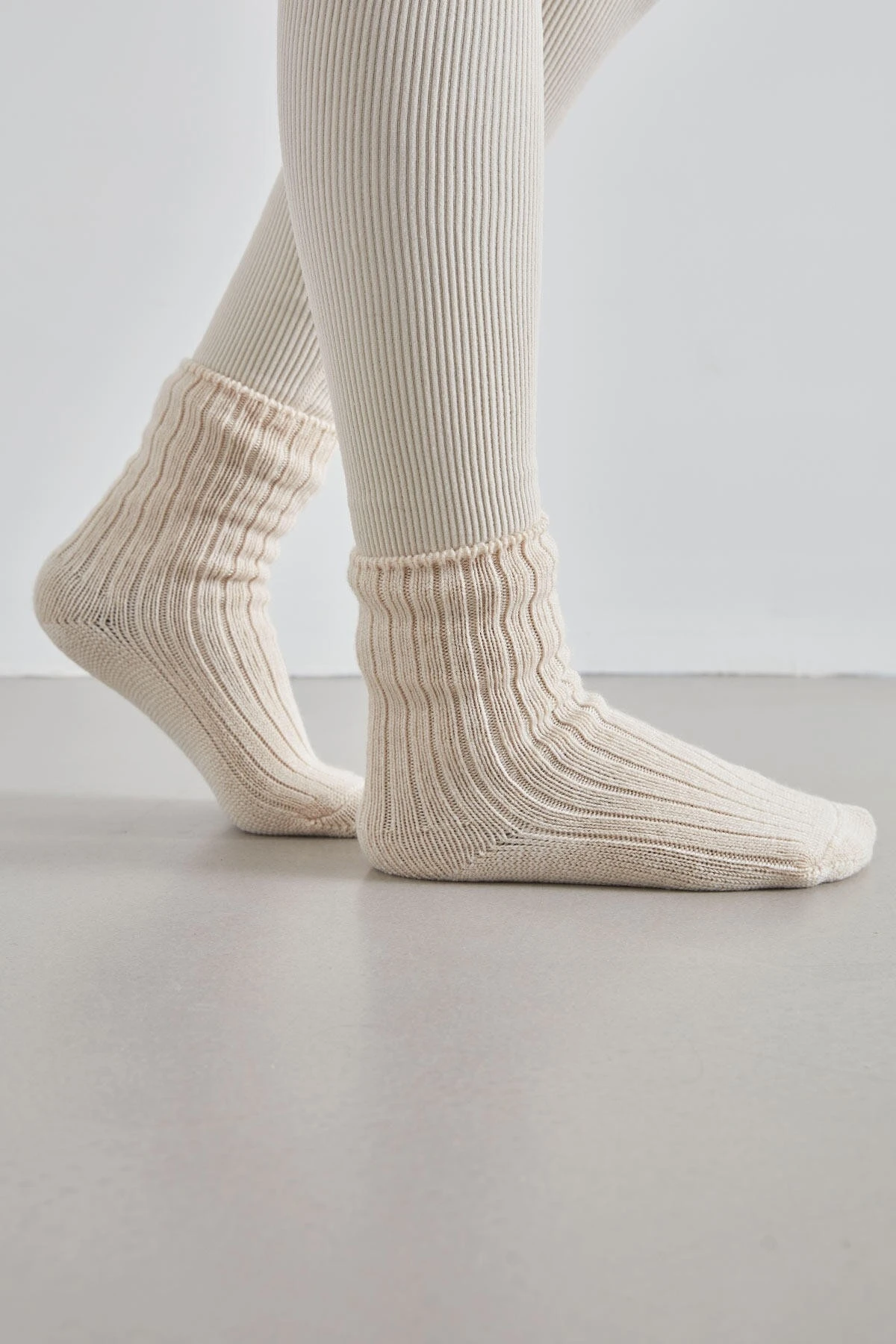 THICK WINTER SOCKS BEIGE  THICK WINTER SOCKS BEIGE