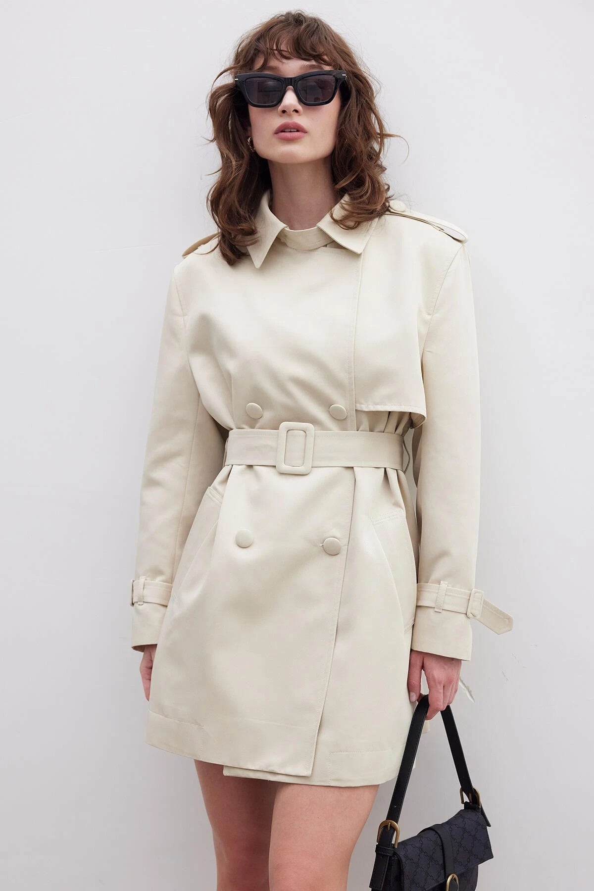 CHELSEA DOUBLE-BREASTED TRENCH COAT BEIGE 