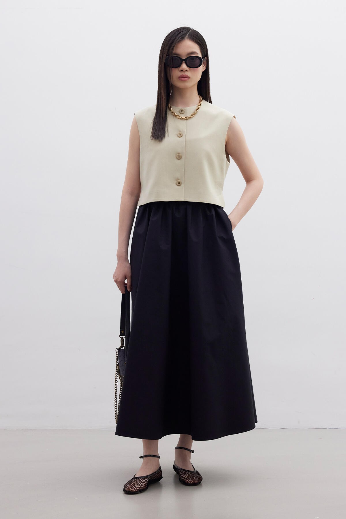 FRONT BUTTONED SHORT VEST SAND - 3