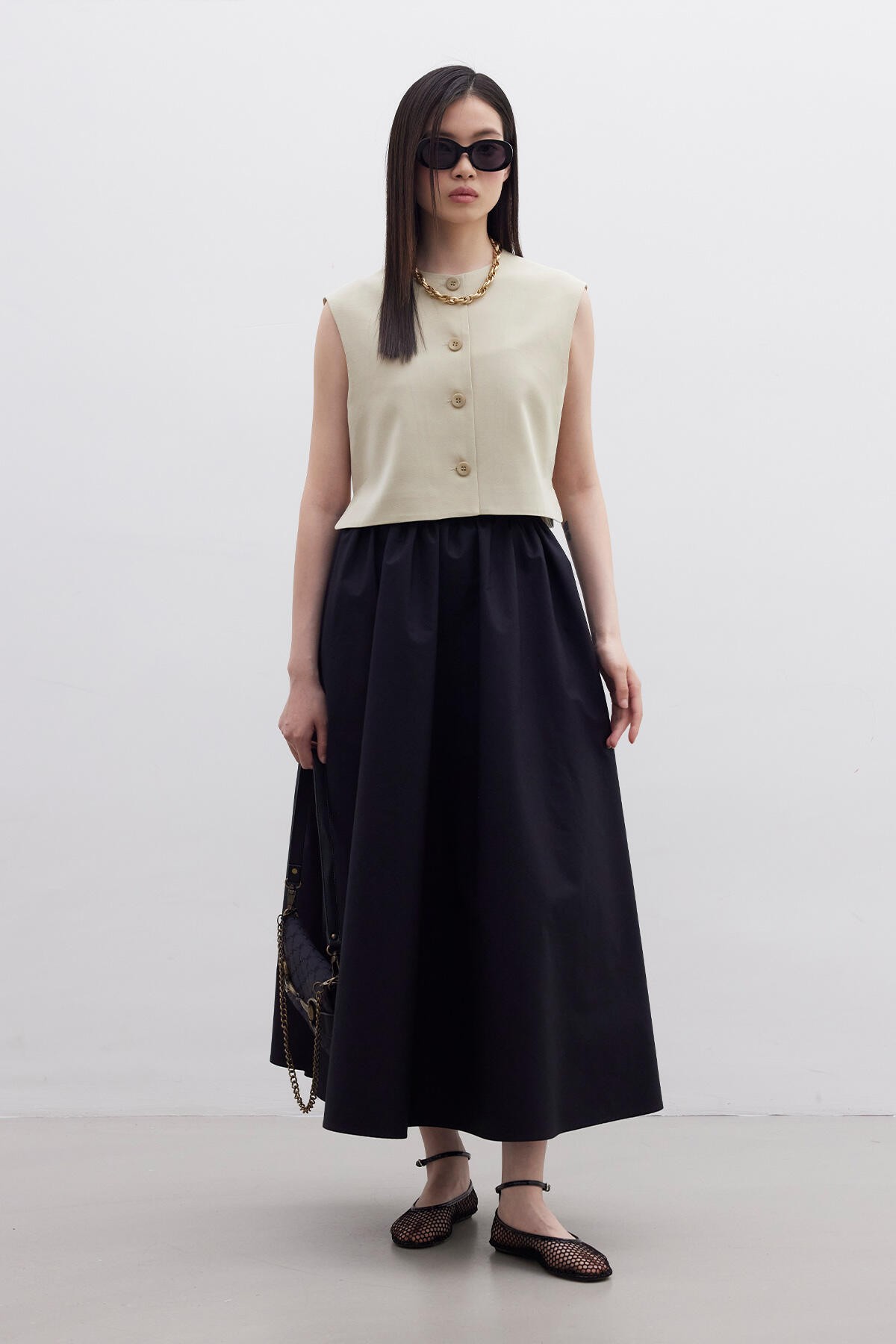 FRONT BUTTONED SHORT VEST SAND - 4