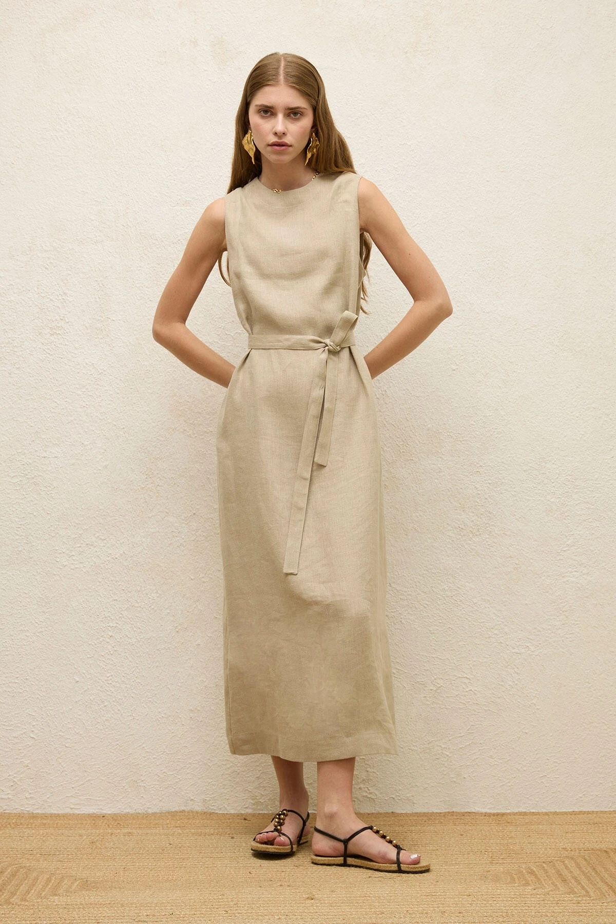 KOLSUZ KETEN RAHAT ELBİSE KUM