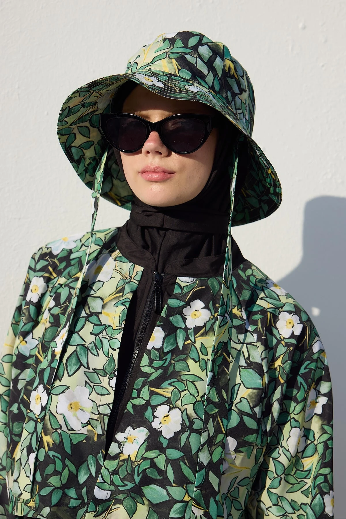 TIE BUCKET HAT LEAF TIE BUCKET HAT LEAF