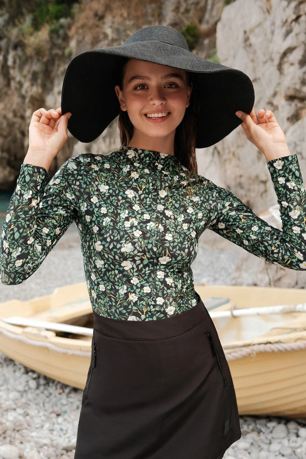 DESENLİ YÜZÜCÜ SURF MAYO YAPRAK