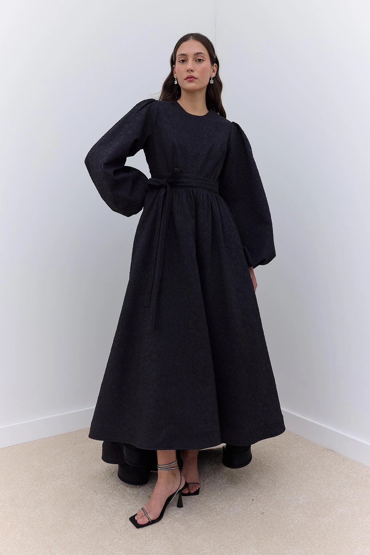 JACQUARD TRAINED EVENING DRESS BLACK JACQUARD TRAINED EVENING DRESS BLACK