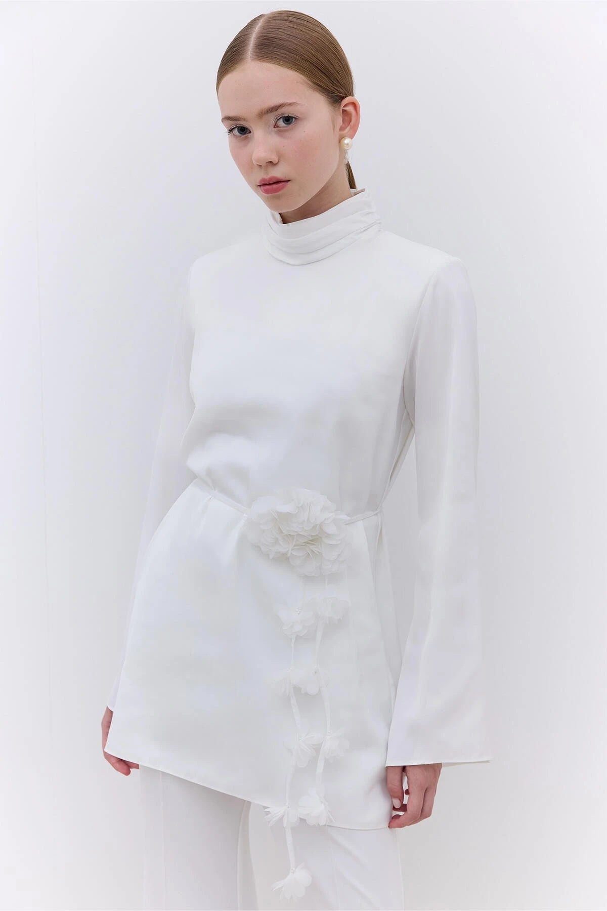 SATEN GENİŞ KOL TUNİK EKRU SATEN GENİŞ KOL TUNİK EKRU