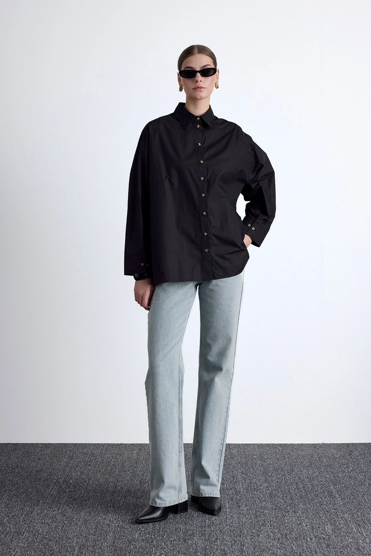 WIDE CUT PREMIUM SHIRT BLACK