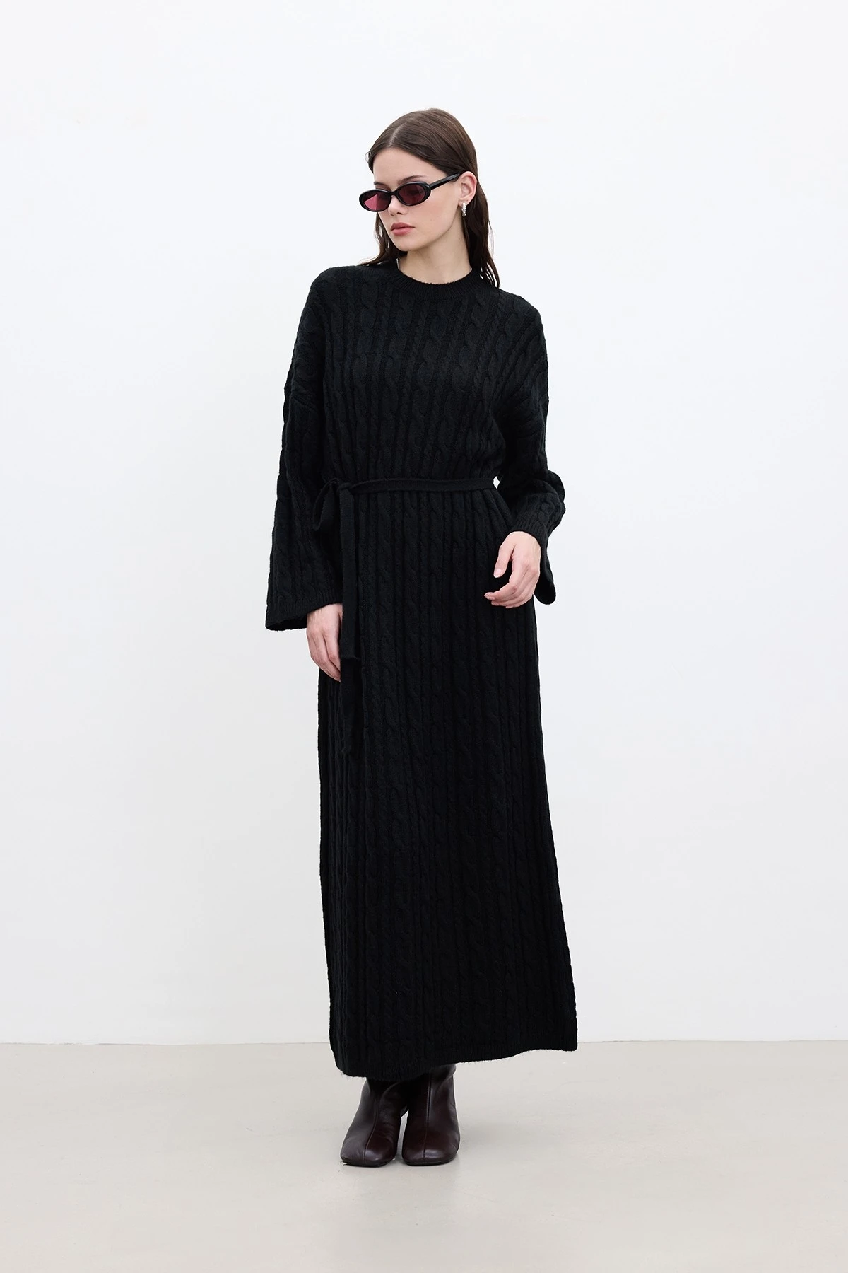 HAIR BRAIDED KNITWEAR DRESS BLACK HAIR BRAIDED KNITWEAR DRESS BLACK