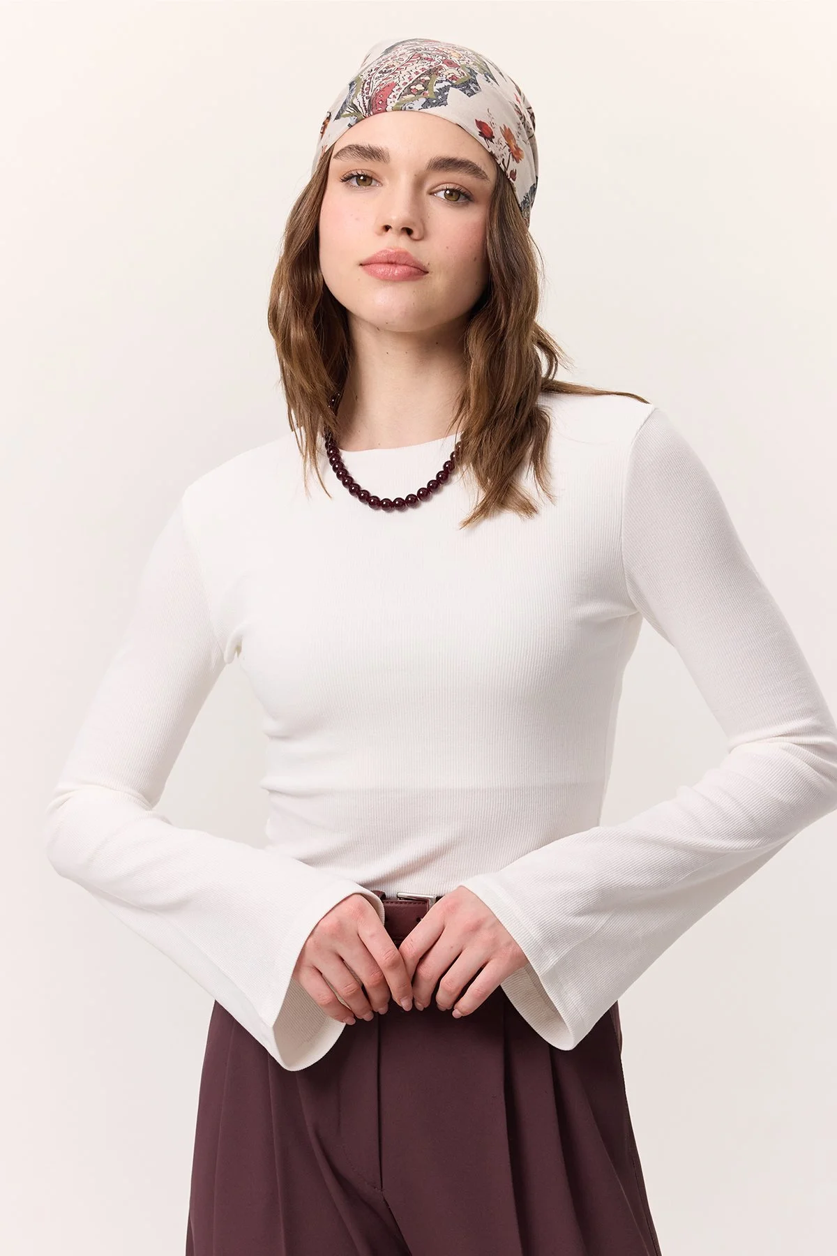 BODY ECRU WITH EVAZE SLEEVES BODY ECRU WITH EVAZE SLEEVES