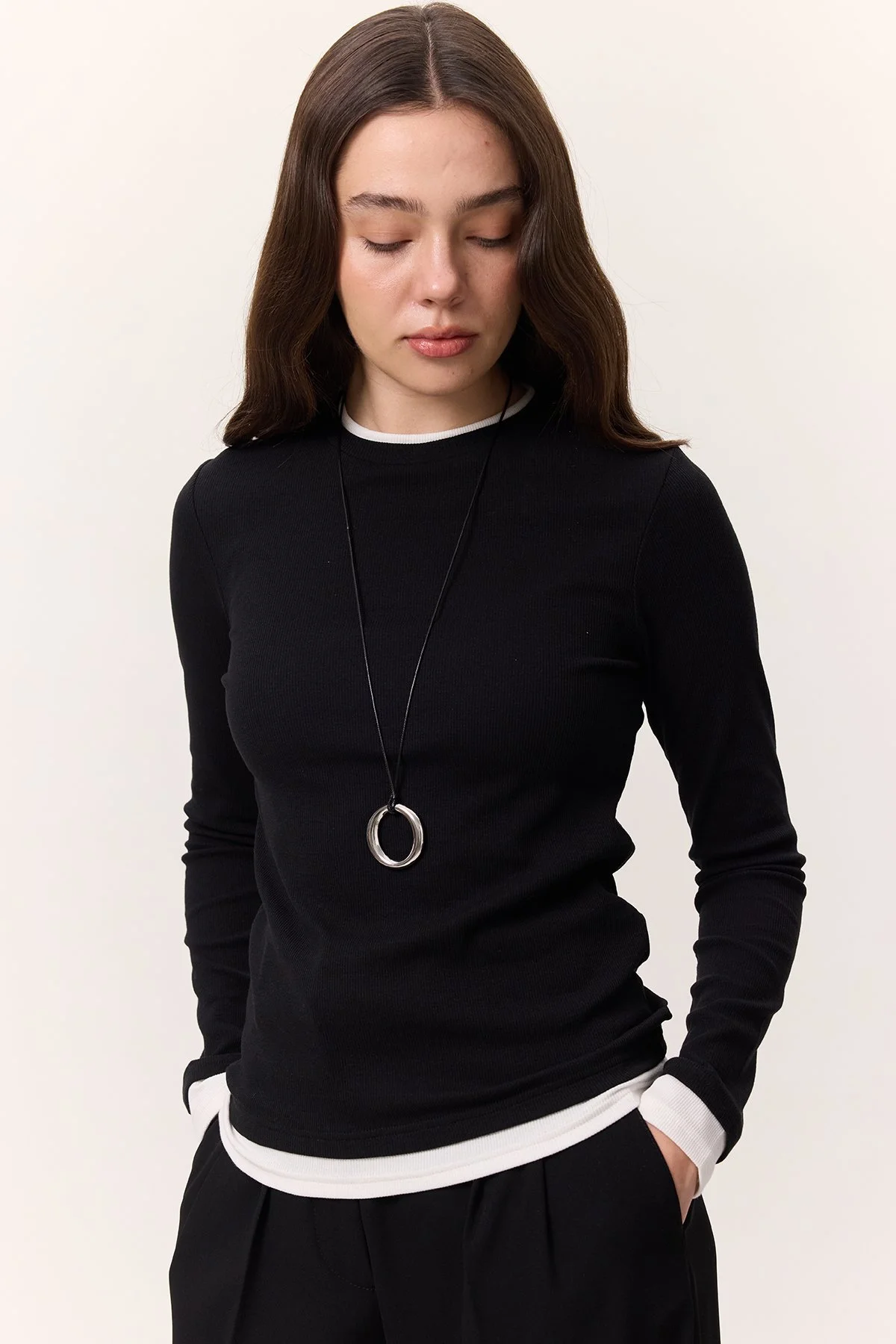 LONG SLEEVE GARNISH BODY BLACK