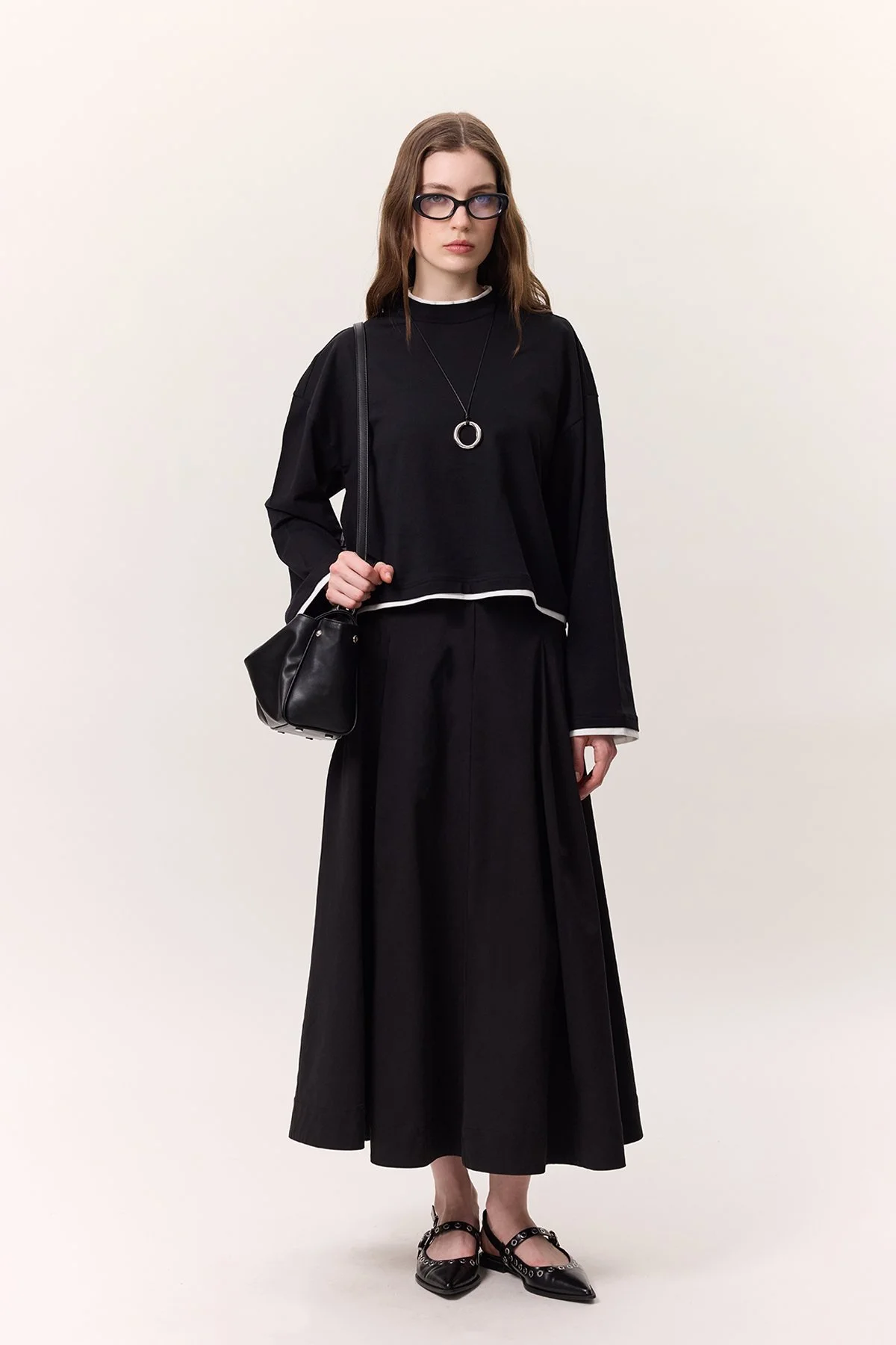 CEP DETAYLI GENİŞ ETEK SİYAH