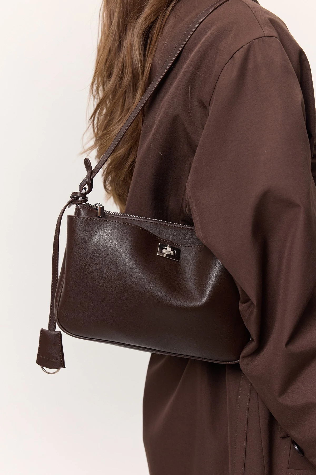 ARTE MINI BAGUETTE BAG DARK BROWN