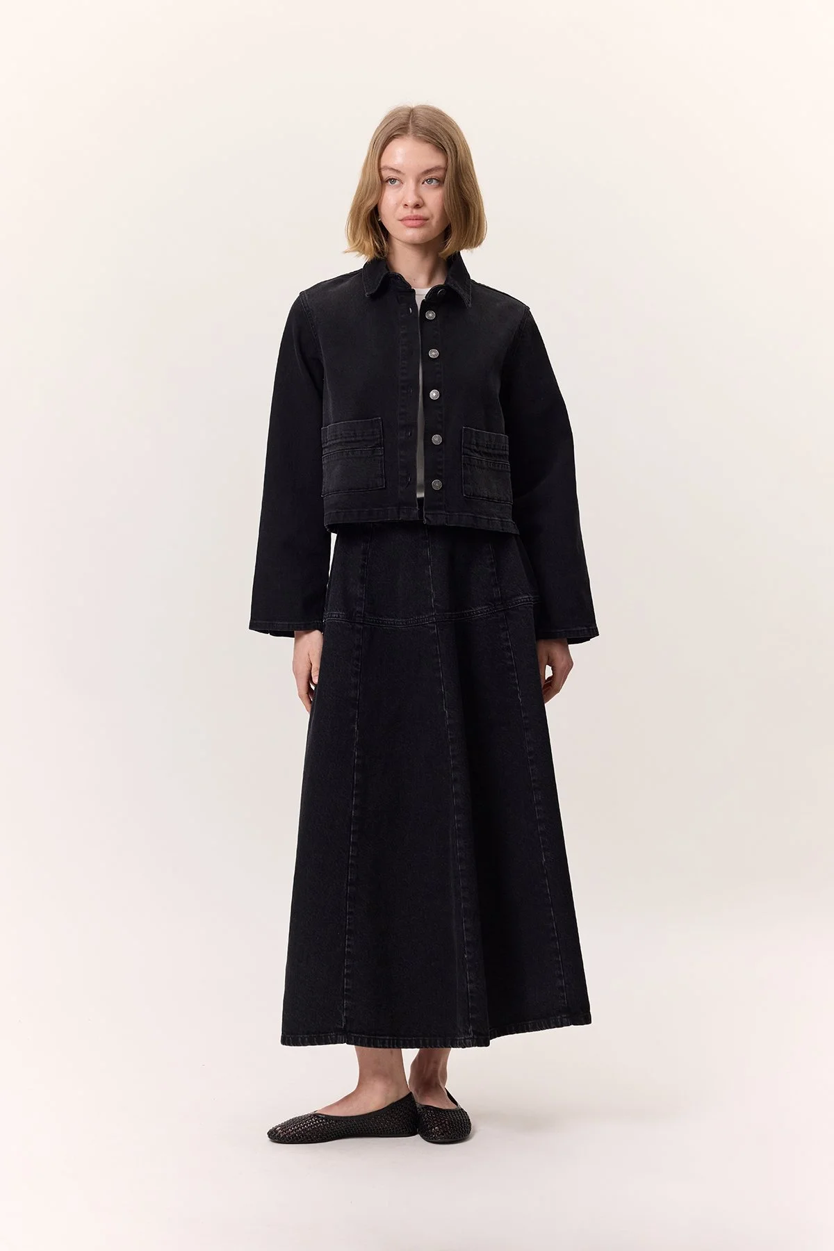 GENİŞ BÜZGÜLÜ DENİM ETEK SİYAH