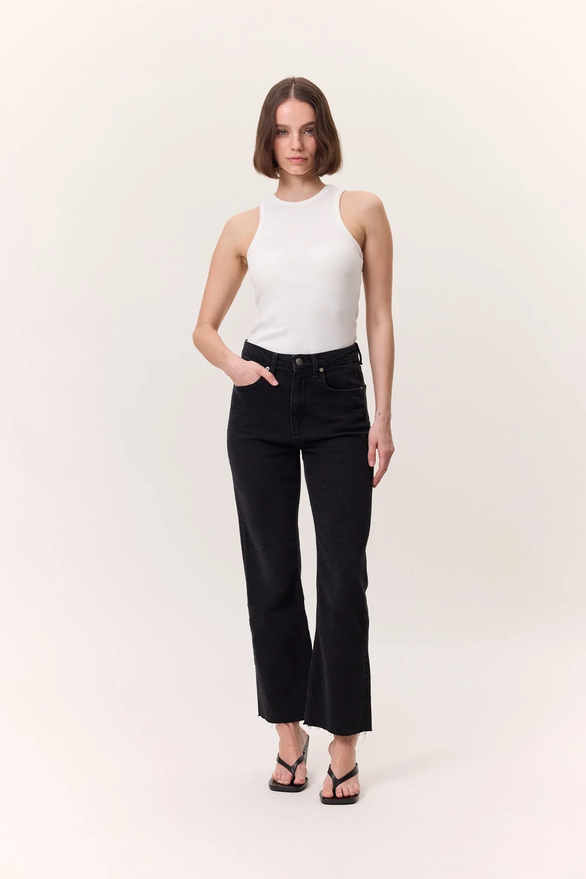 HIGH WAIST FLARE LEG JEANS BLACK HIGH WAIST FLARE LEG JEANS BLACK