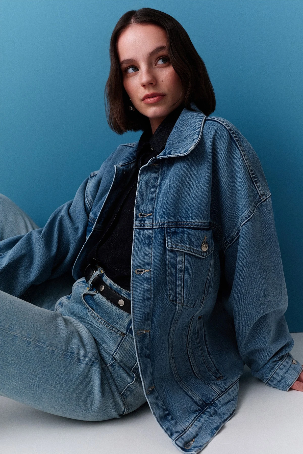 OVERSIZE FORM DENIM JACKET BLUE