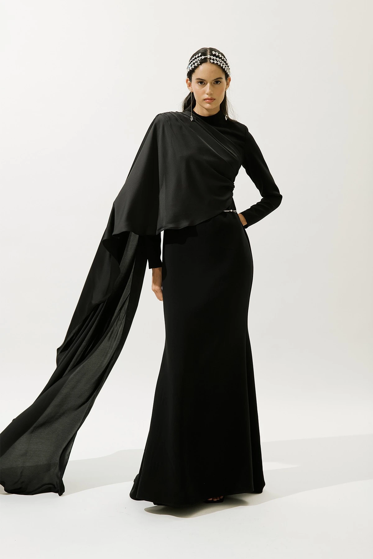 LANA PELERİNLİ ABİYE ELBİSE SİYAH