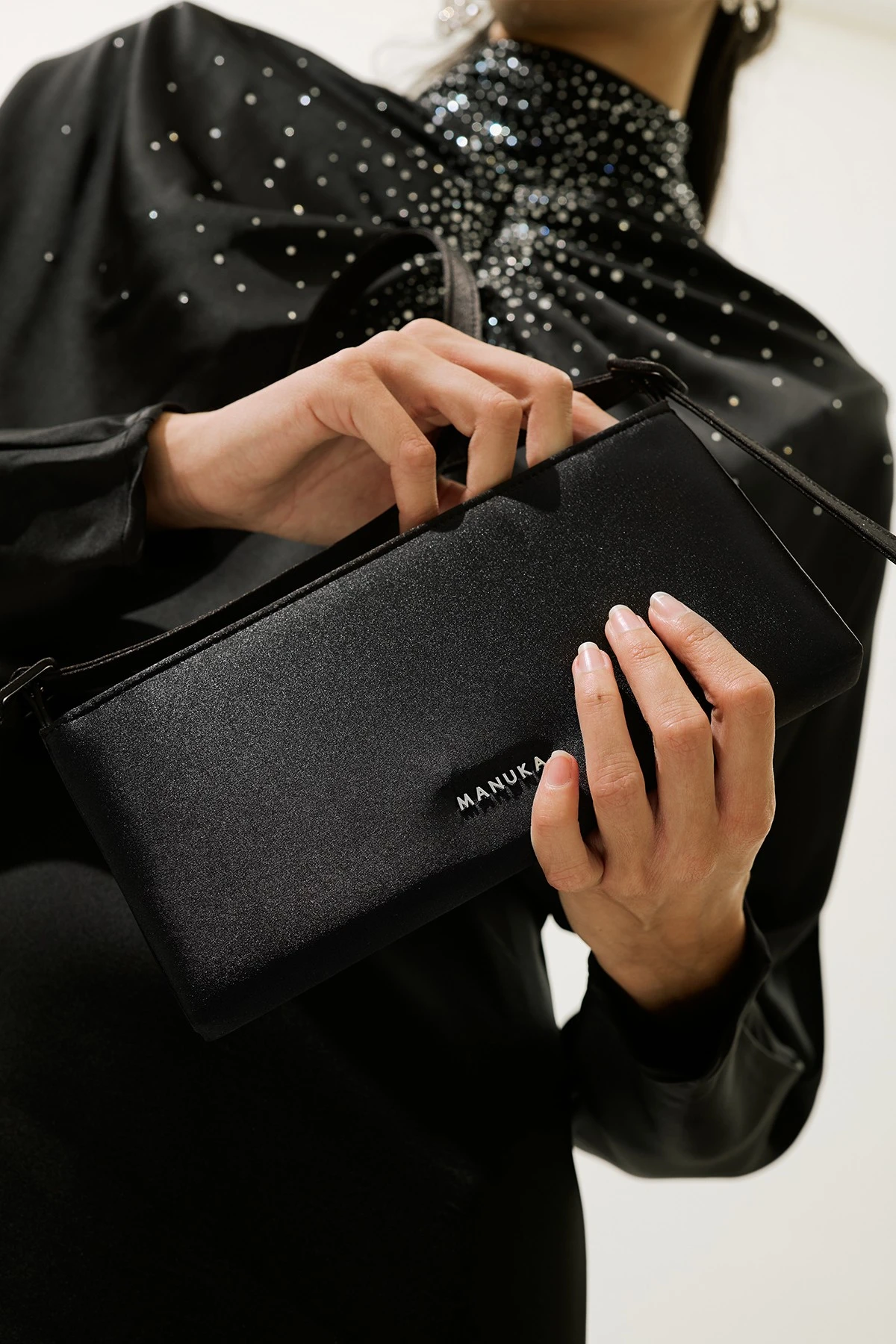 SATEN MİNİ BAGET ABİYE ÇANTA SİYAH