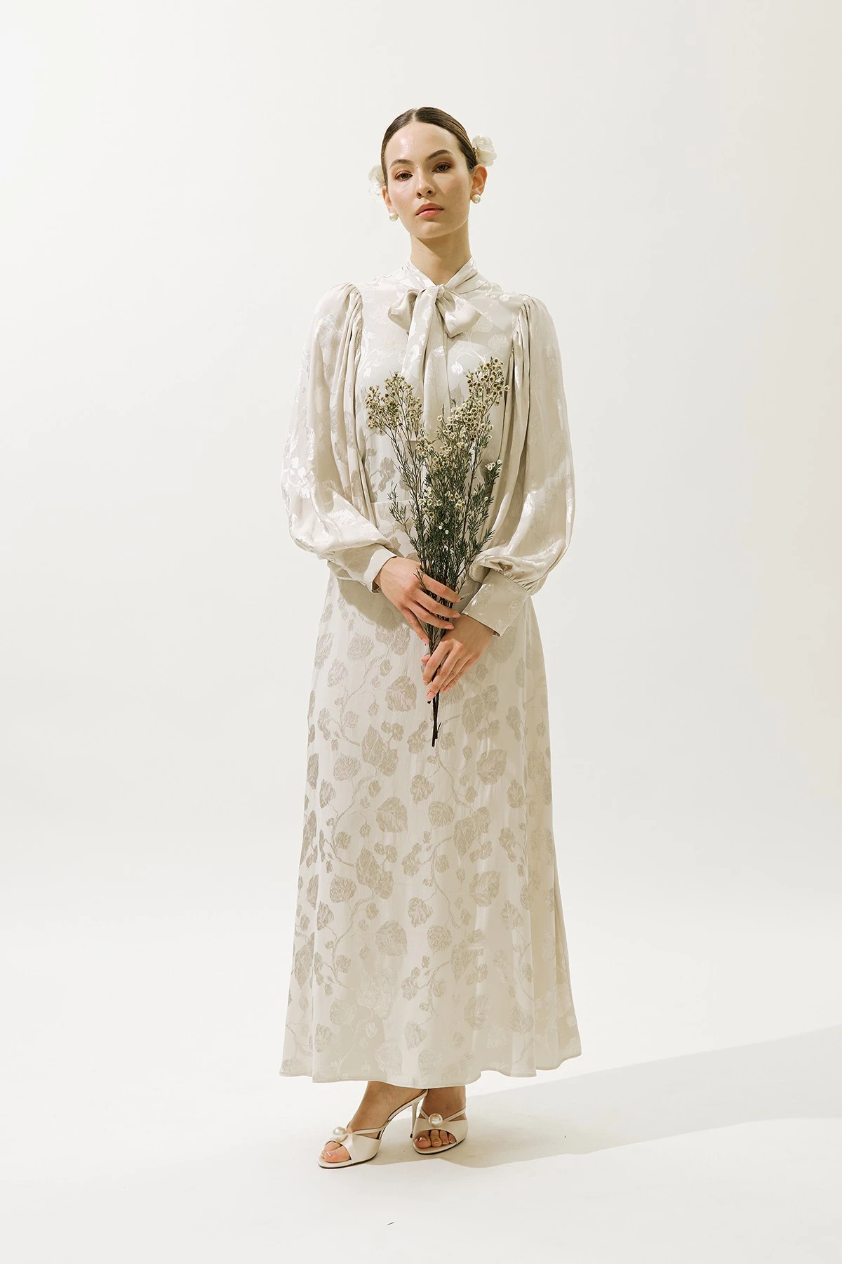 JAKARLI SATEN ETEK VANİLYA