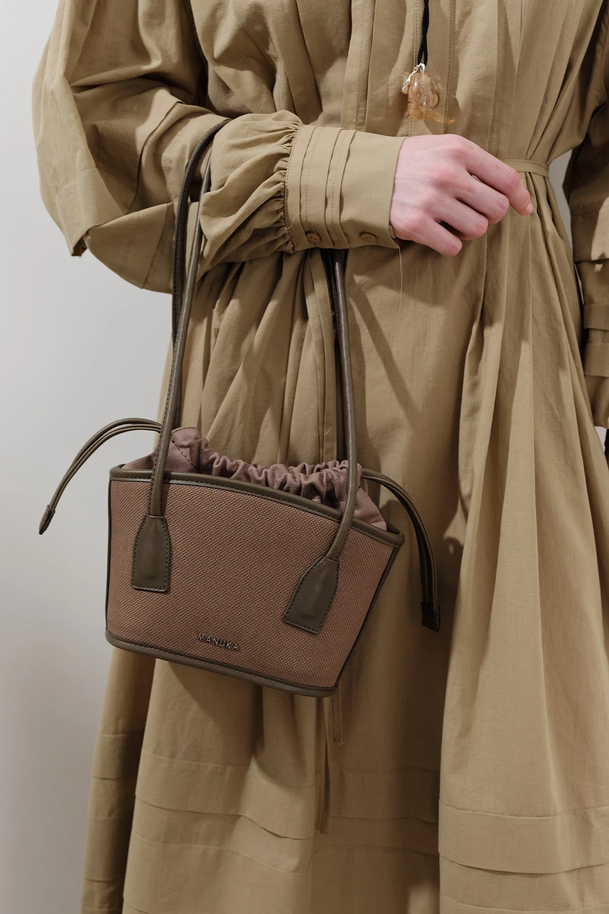 KANVAS MİNİ KOVA ÇANTA KAHVERENGİ