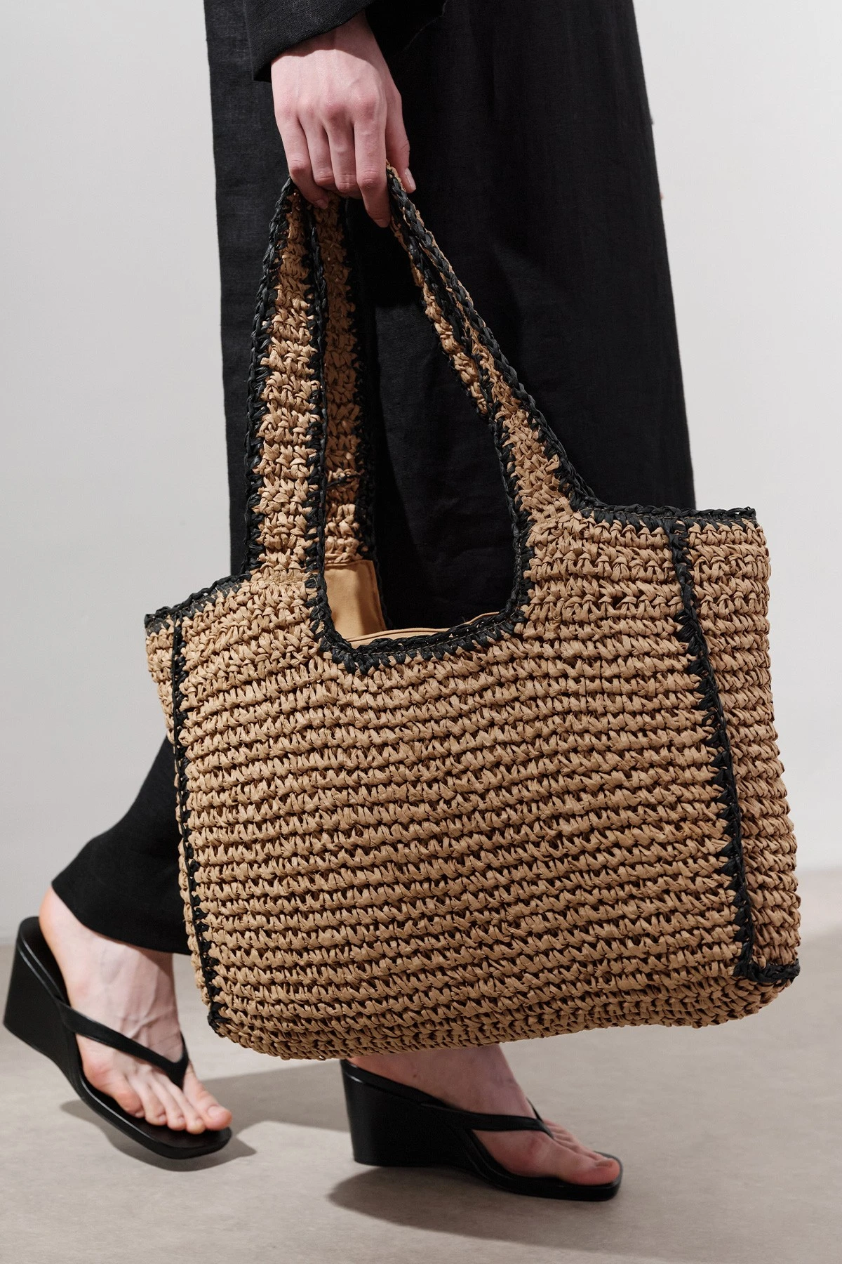 CONTRAST DETAIL STRAW BAG NATURAL