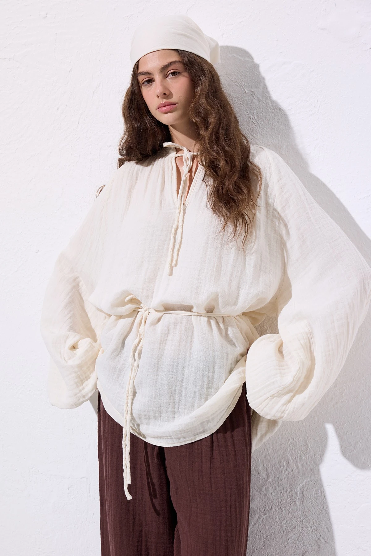 MÜSLİN BAĞLAMALI BLUZ BEJ