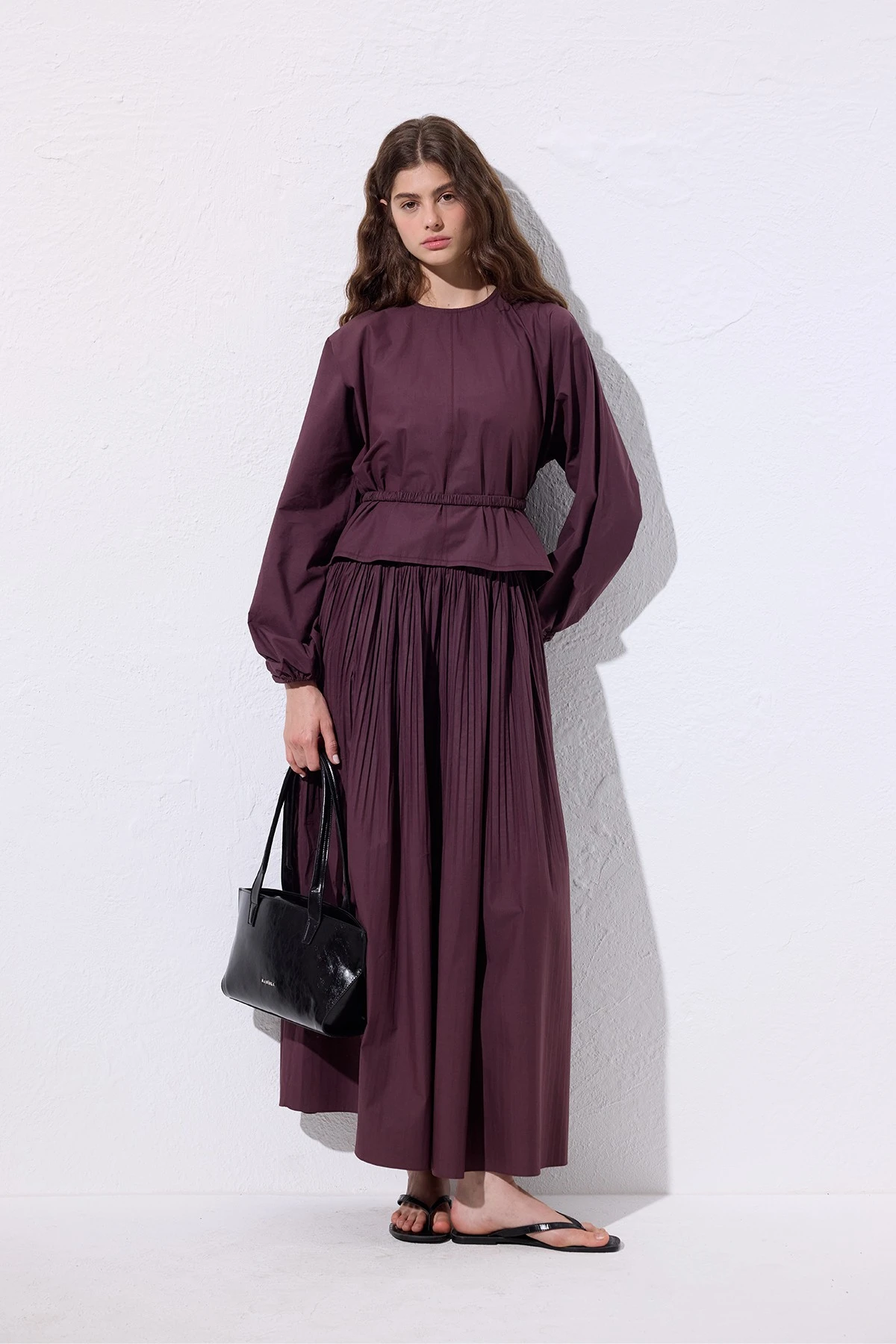 PLEATED WIDE SKIRT PLUM