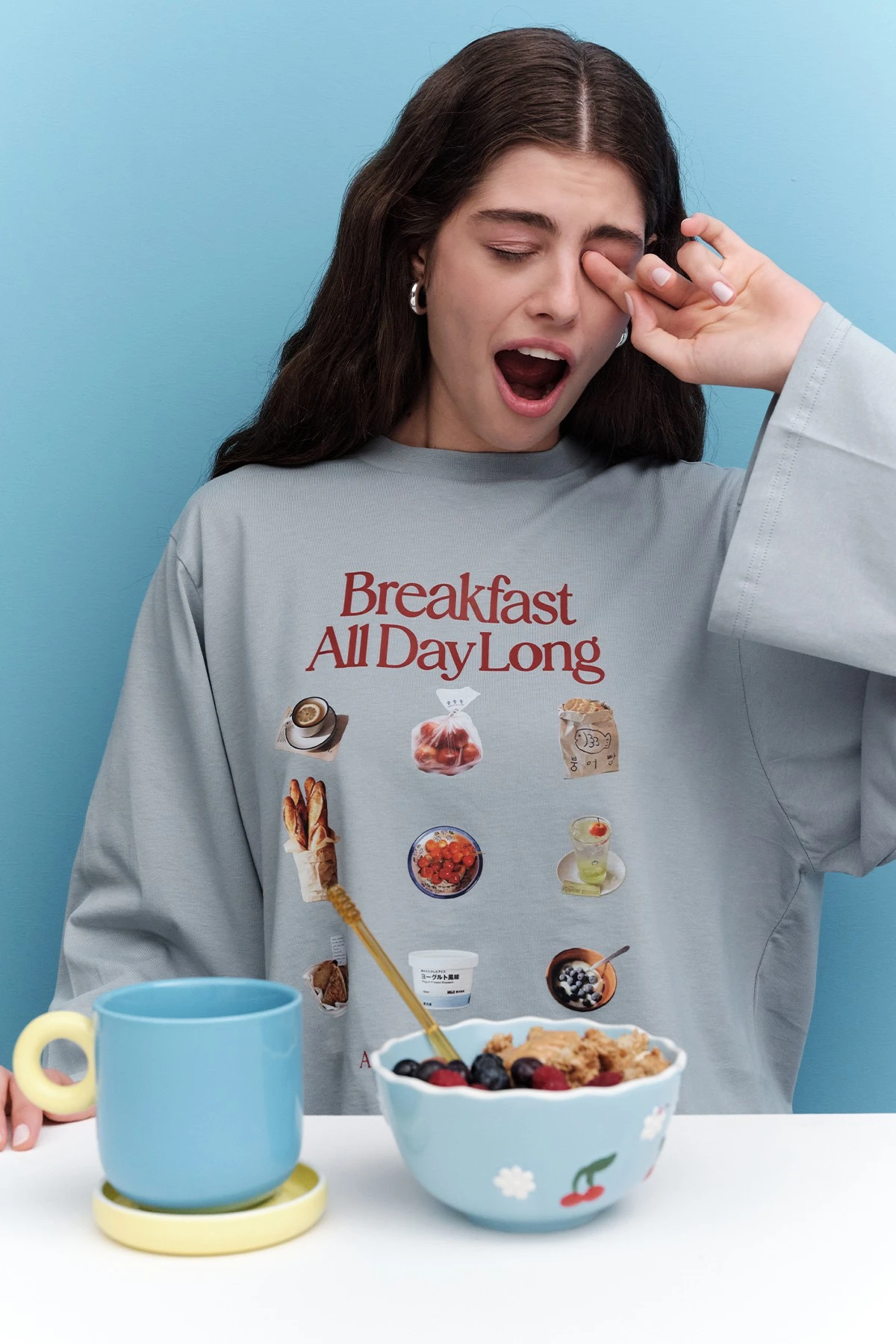 BASKILI CROP UZUN KOL T-SHIRT BREAKFAST BASKILI CROP UZUN KOL T-SHIRT BREAKFAST