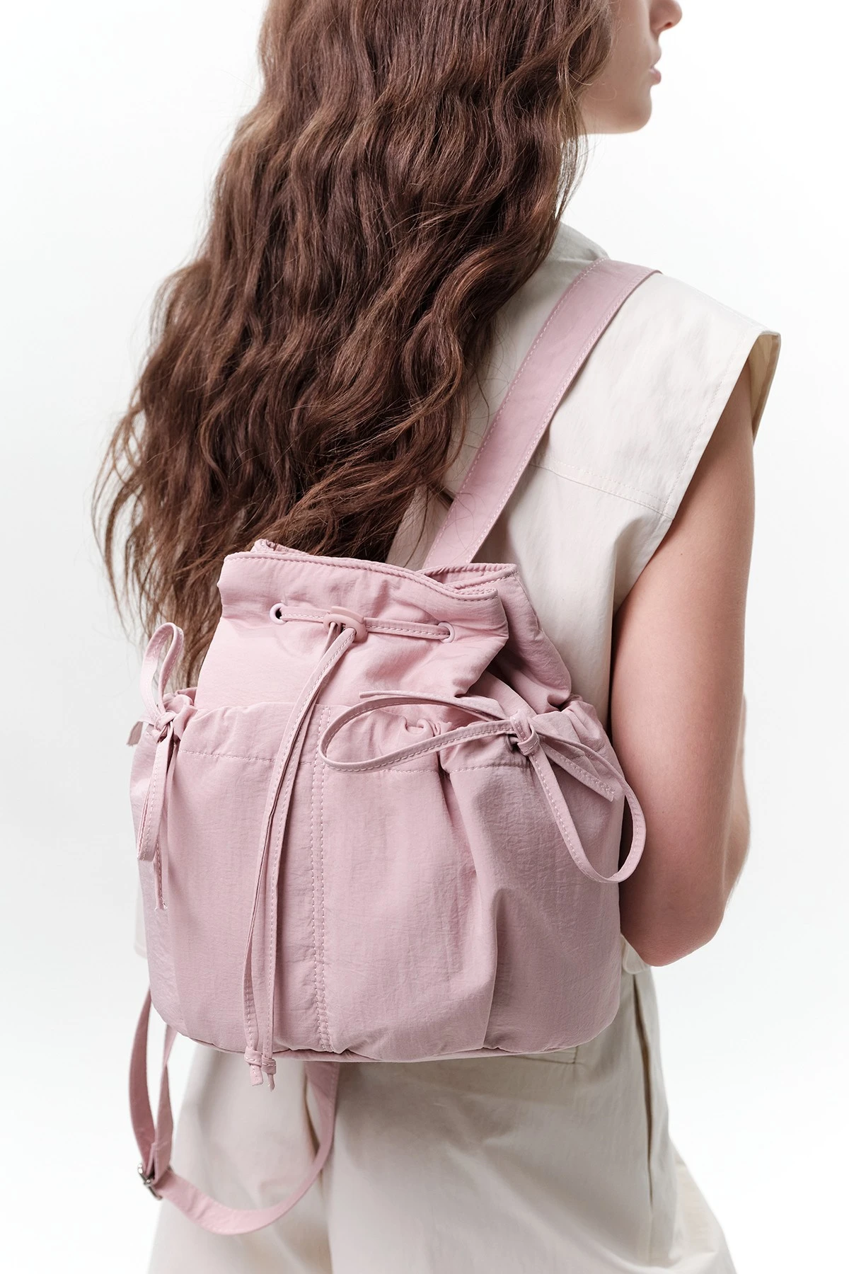 BÜZGÜ DETAYLI SIRT ÇANTASI PEMBE