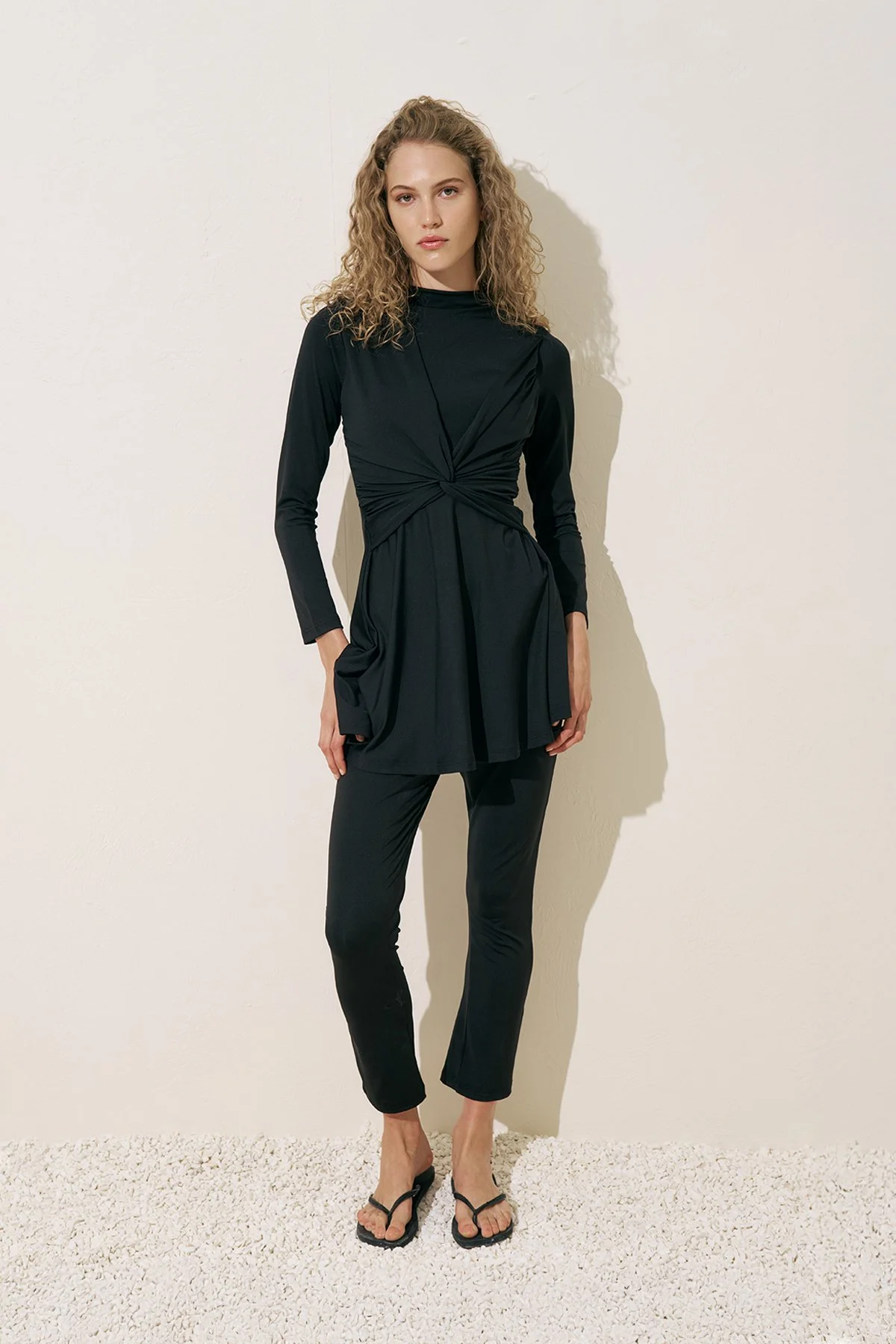 DÜĞÜM DETAYLI TESETTÜR MAYO SİYAH