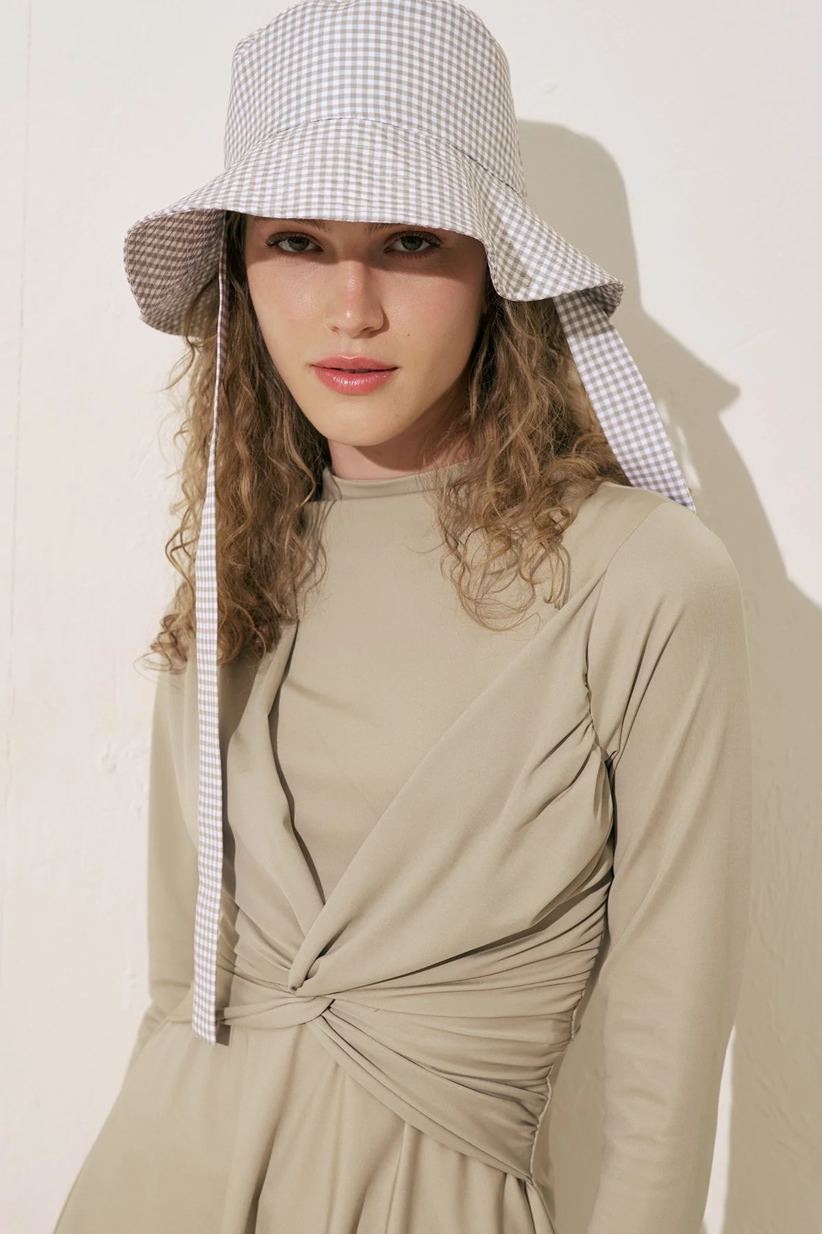 TIED BUCKET HAT GINGHAM TIED BUCKET HAT GINGHAM