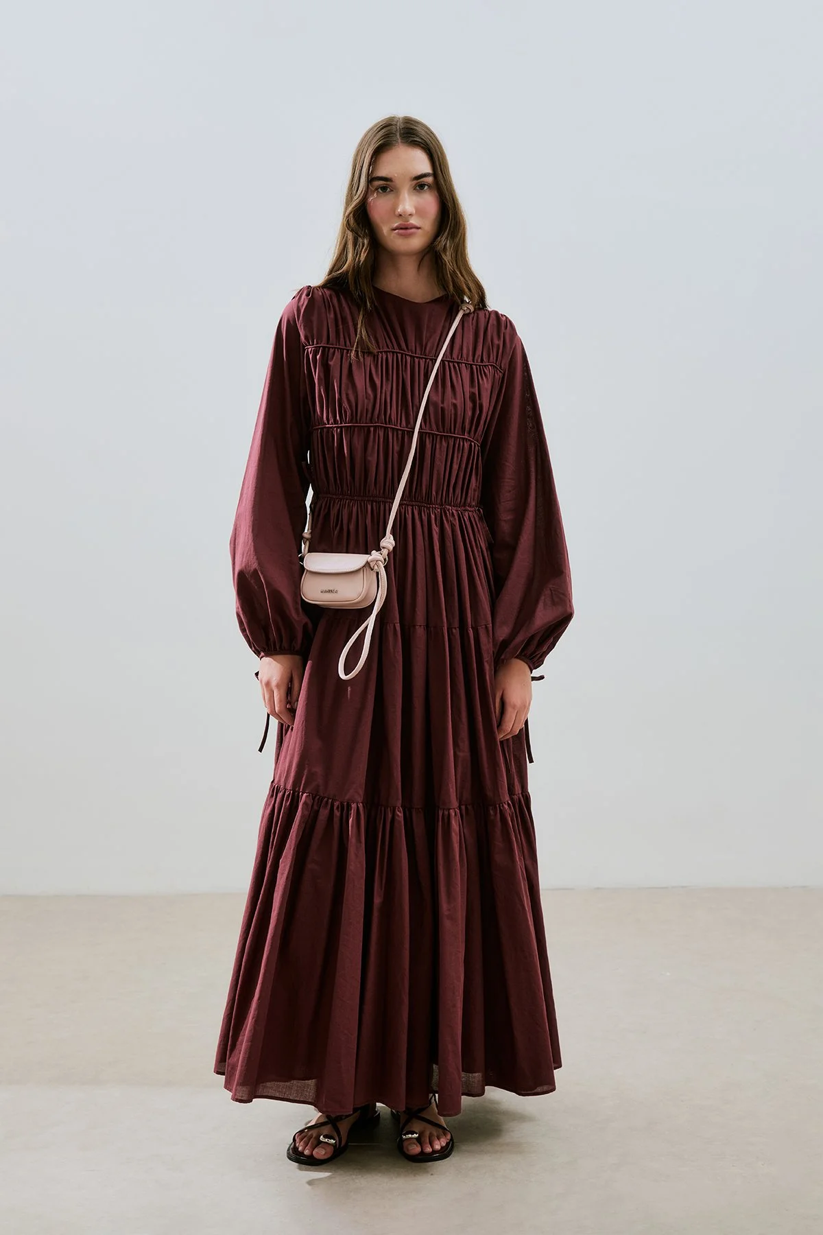 BÜZGÜLÜ UZUN KOL ELBİSE BORDO