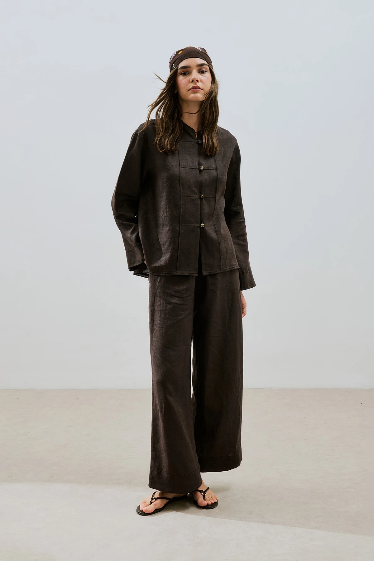 LINEN BUTTON-FRONT SHIRT WITH STONE