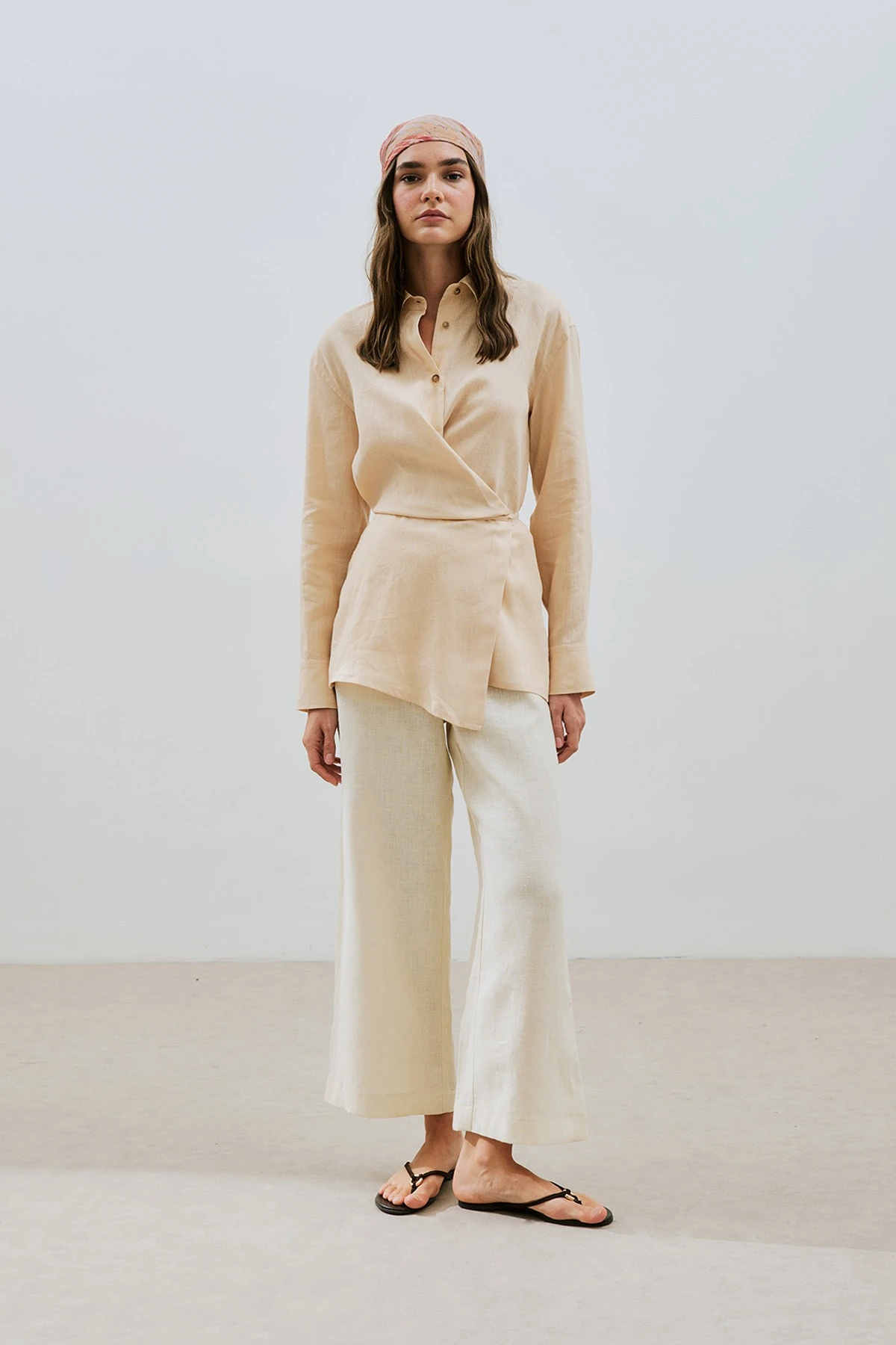 KETEN BAĞLAMA DETAYLI GÖMLEK KAVUNİÇİ