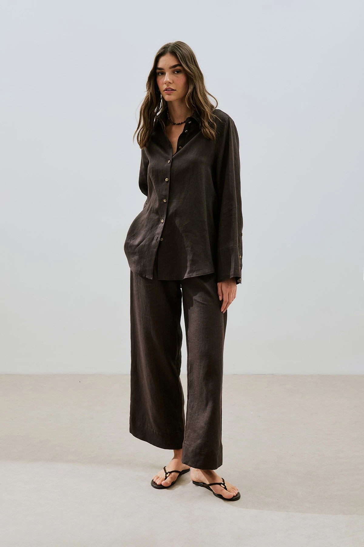 KETEN GENİŞ MANŞETLİ GÖMLEK ACI KAHVE