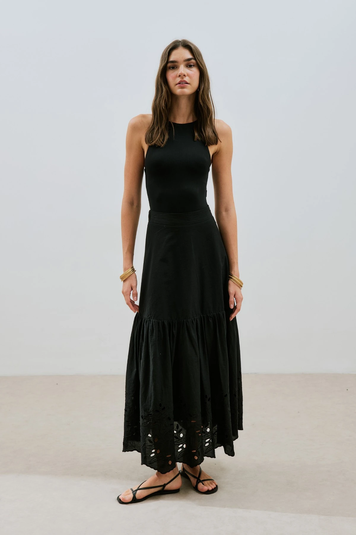 EMBROIDERED LONG SKIRT BLACK