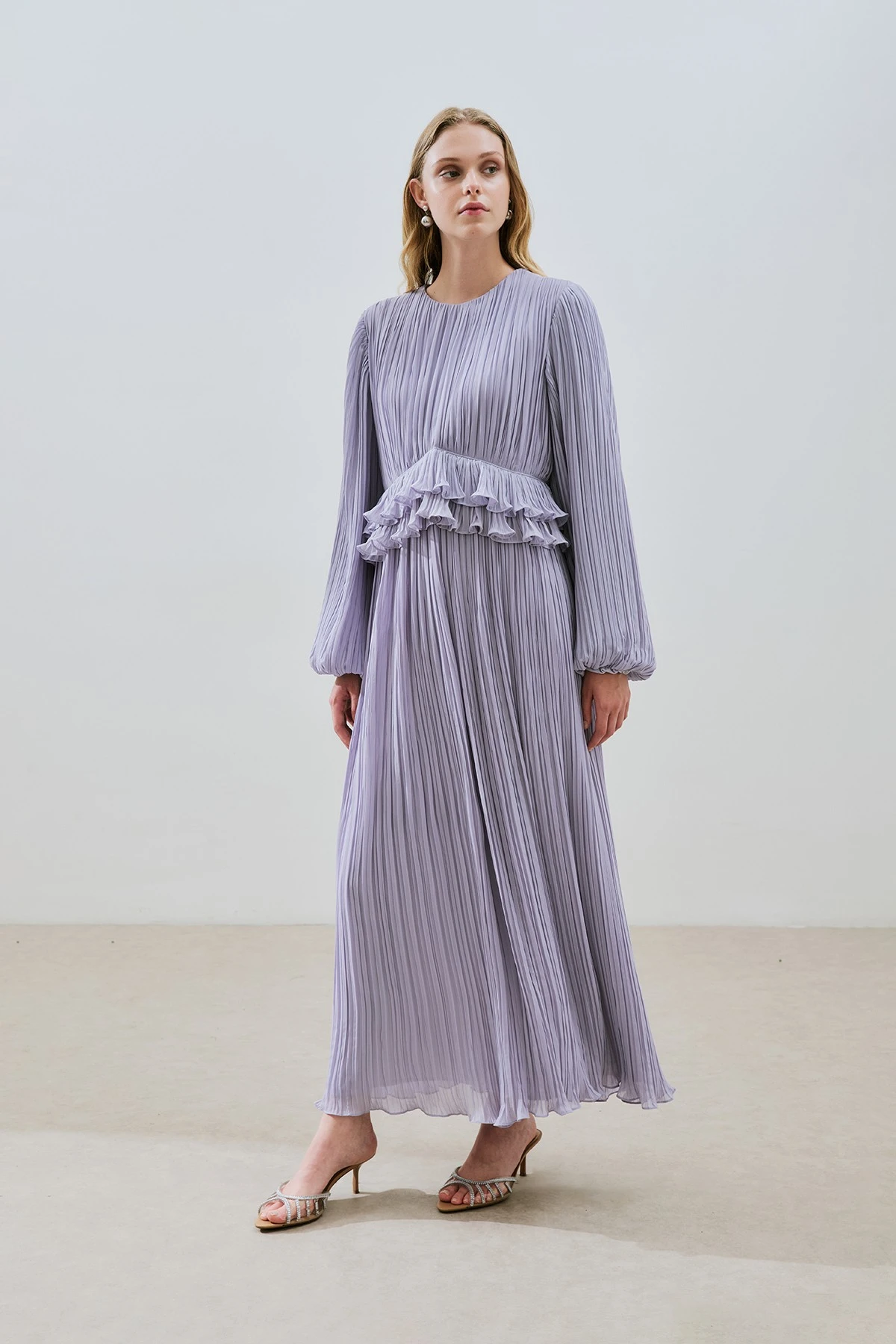 MİLA PİLİSELİ KATLI ELBİSE LİLA