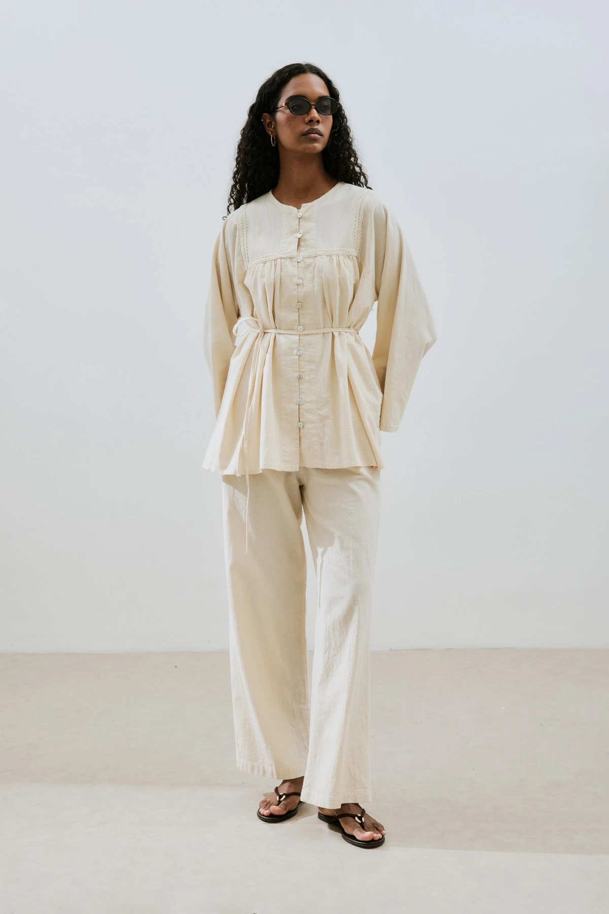 TEXTURED TIE-UP PANTS NATURAL