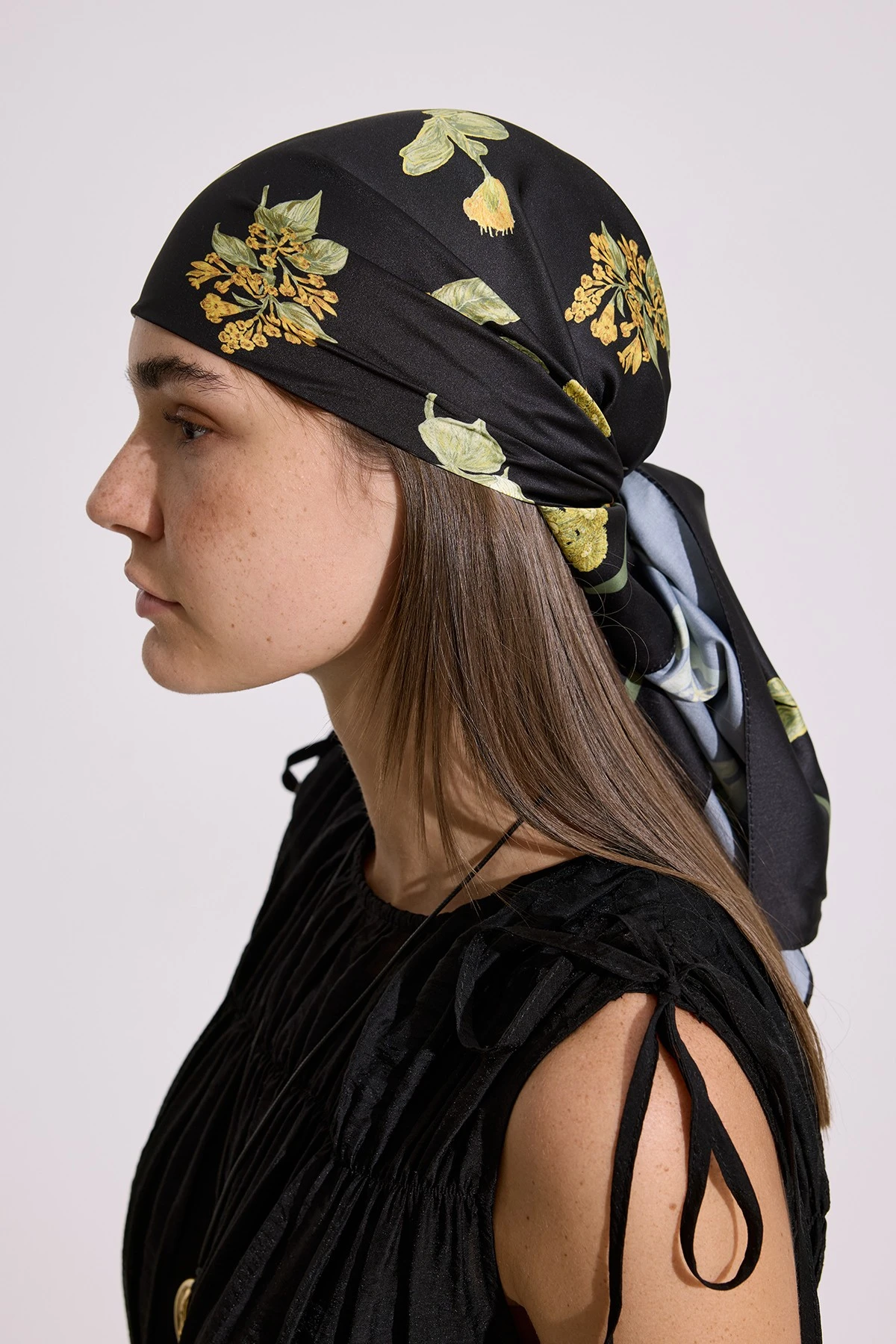 SATEN DESENLİ ŞAL ALOHA