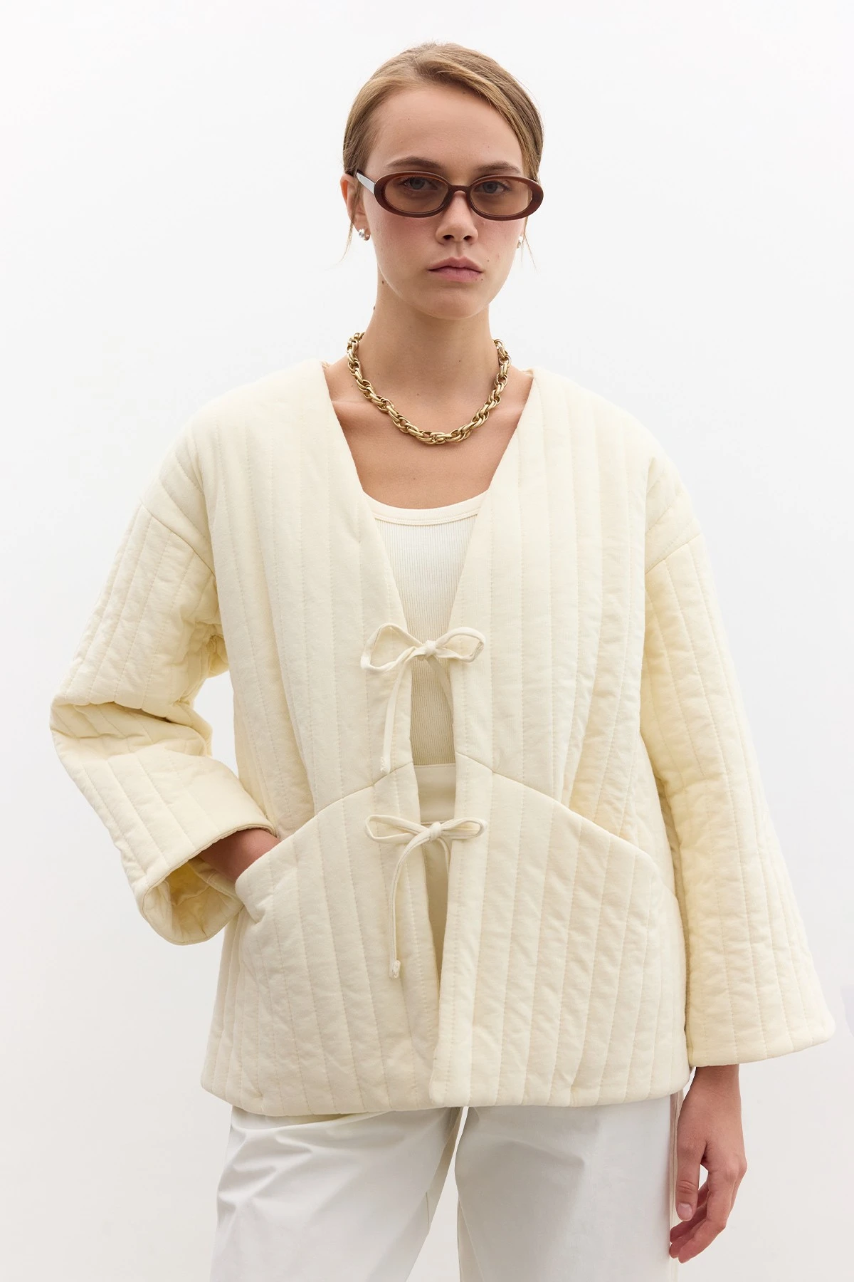 KAPİTONE BAĞLAMALI MONT VANİLYA