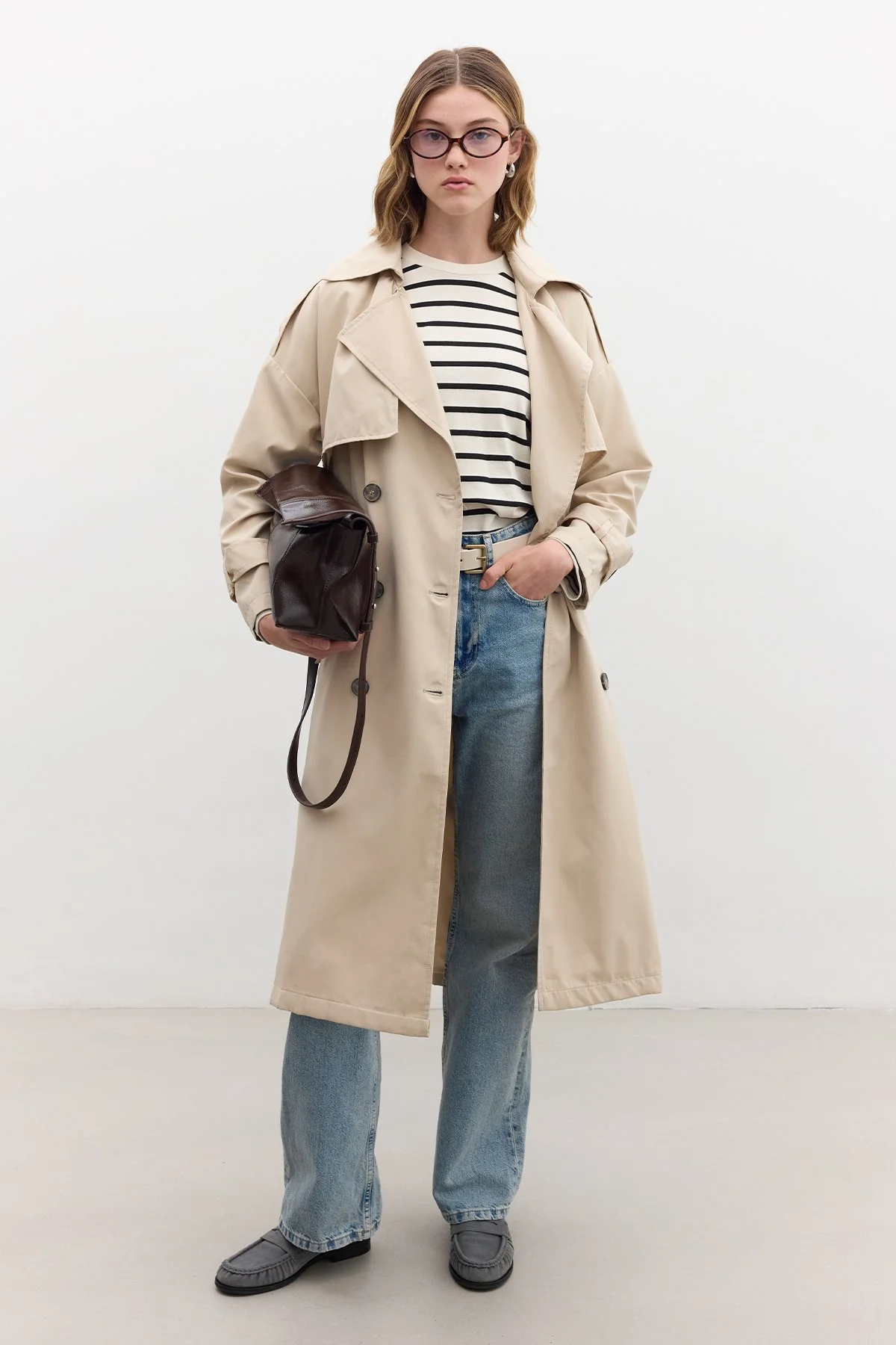 BUTTONED DOUBLE-BREASTED TRENCH COAT BEIGE BUTTONED DOUBLE-BREASTED TRENCH COAT BEIGE