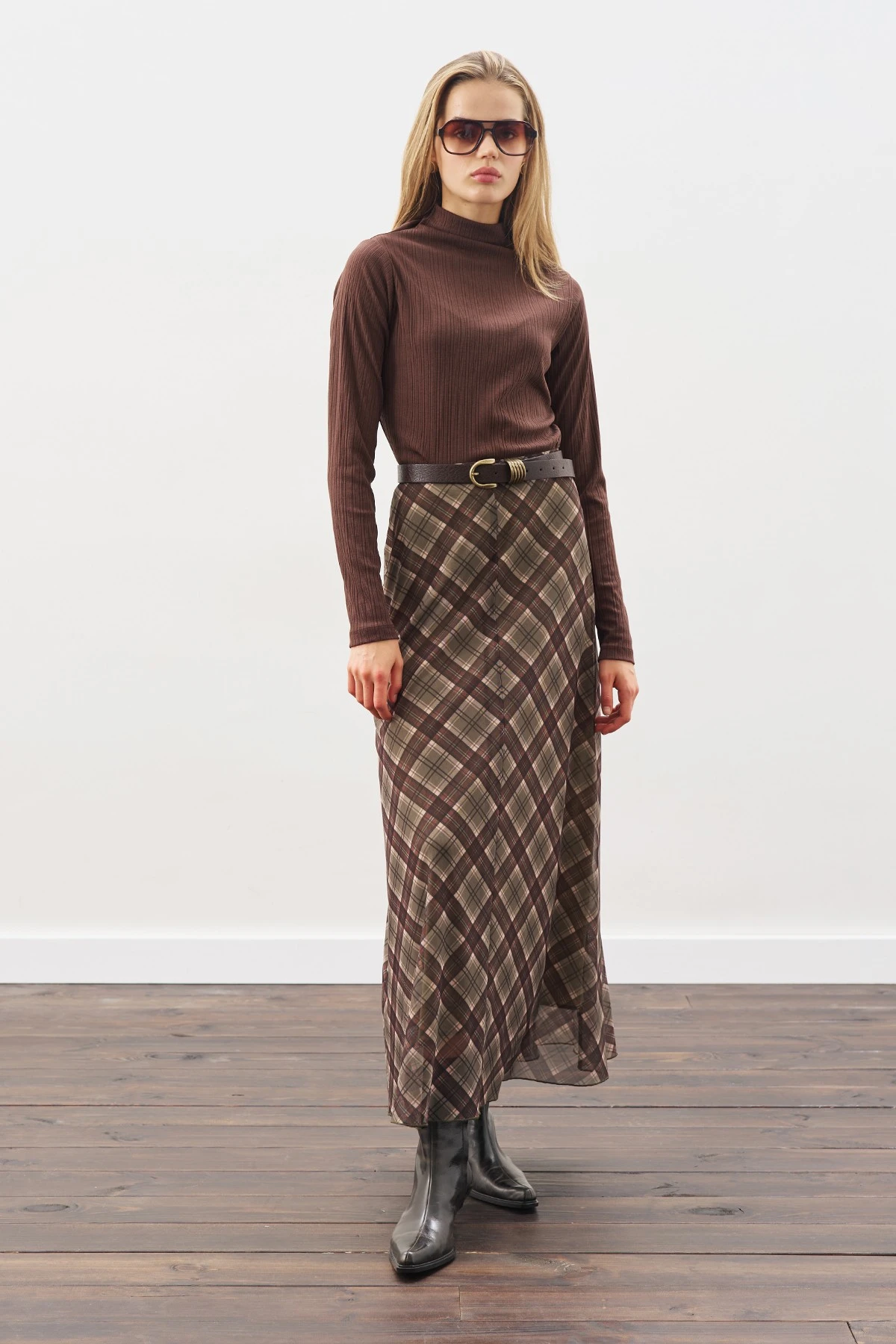 DESENLİ TÜL ETEK YEŞİL EKOSE DESENLİ TÜL ETEK YEŞİL EKOSE