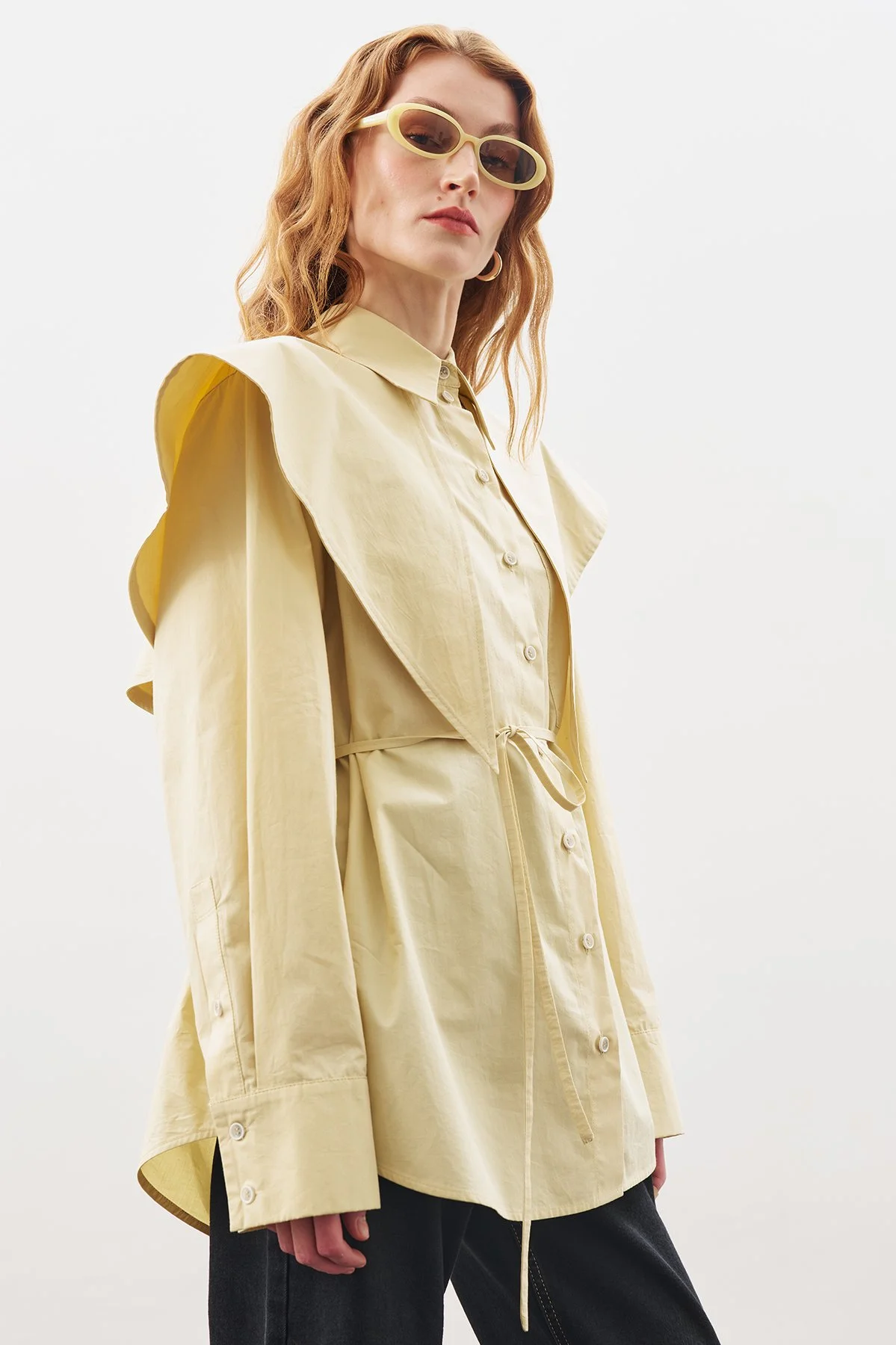 ÜÇGEN FULARLI OVERSIZE GÖMLEK SOFT SARI ÜÇGEN FULARLI OVERSIZE GÖMLEK SOFT SARI