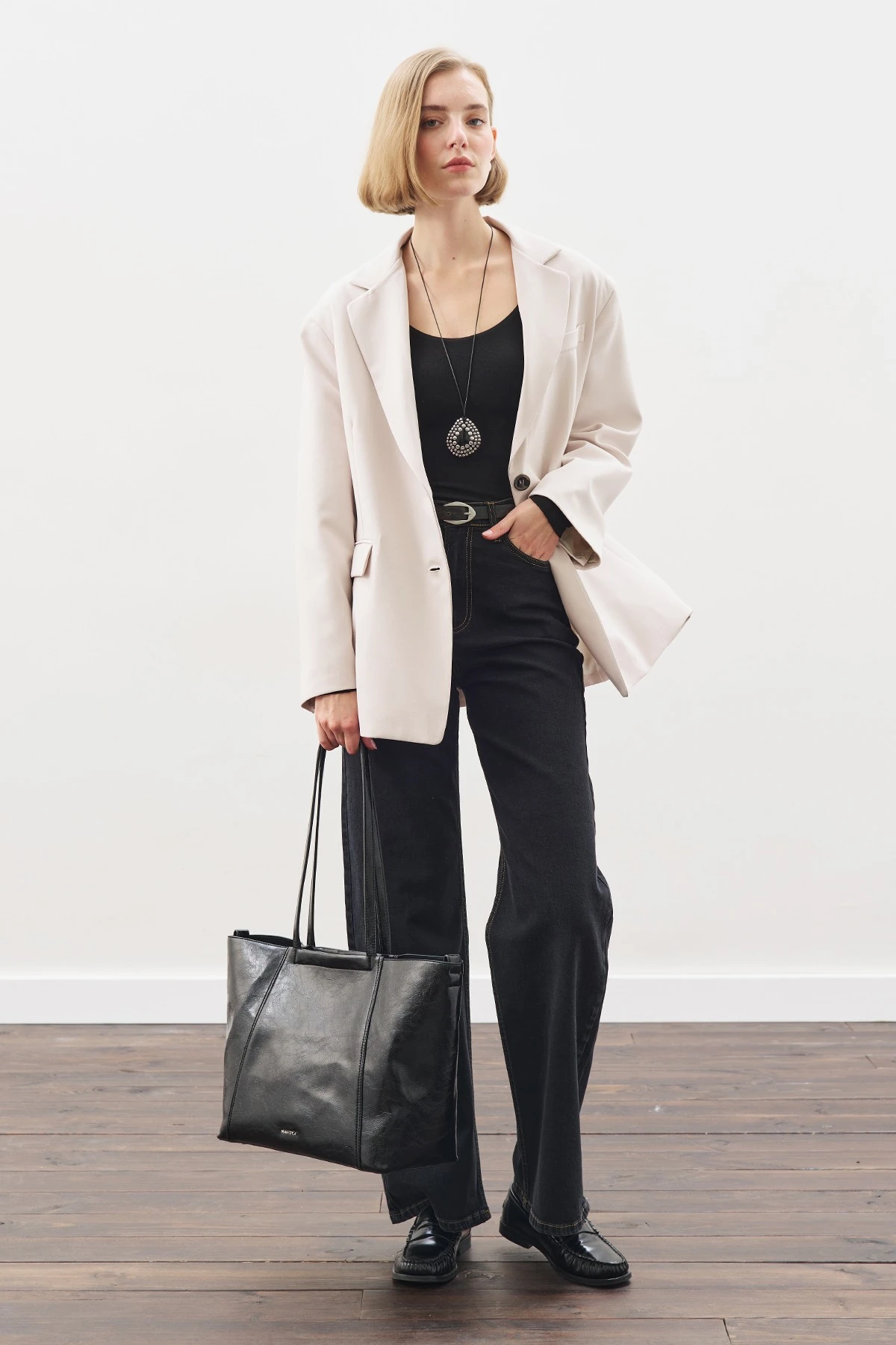 OVERSIZE CUT BLAZER JACKET BEIGE OVERSIZE CUT BLAZER JACKET BEIGE
