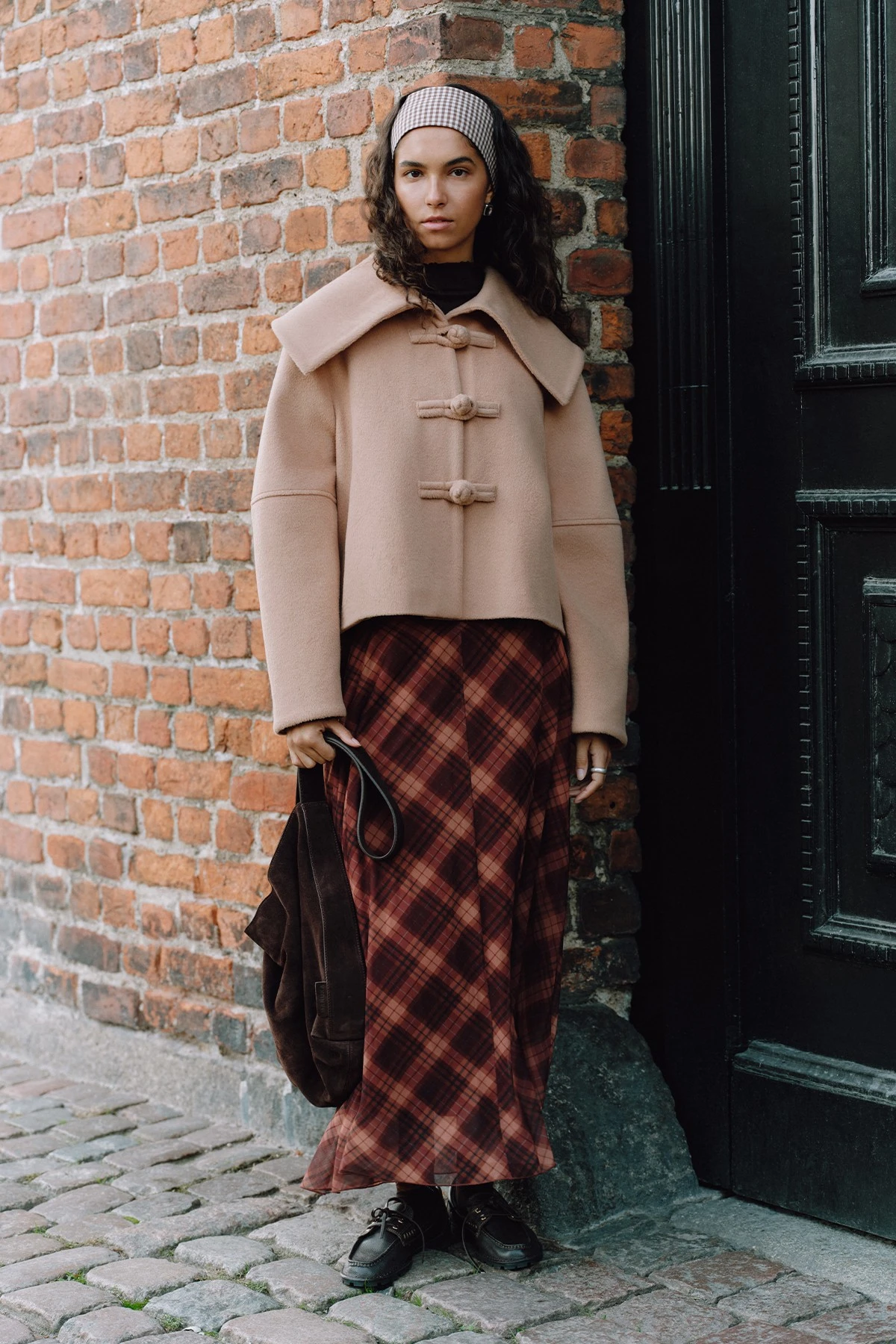 DESENLİ TÜL ETEK KAHVERENGİ EKOSE DESENLİ TÜL ETEK KAHVERENGİ EKOSE