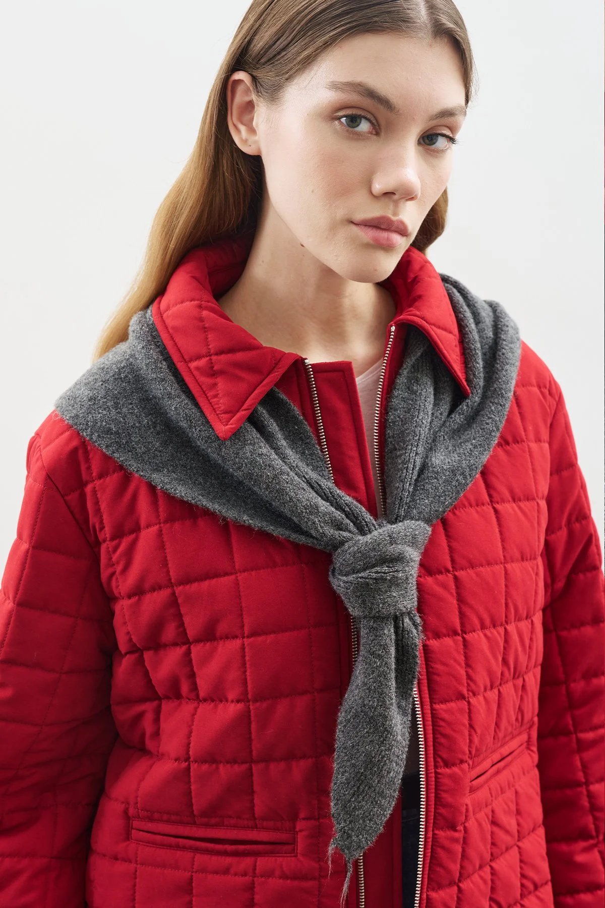 ÜÇGEN FORMLU ATKI ANTRASİT